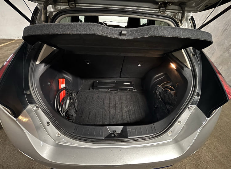Nissan Leaf med Babysete
