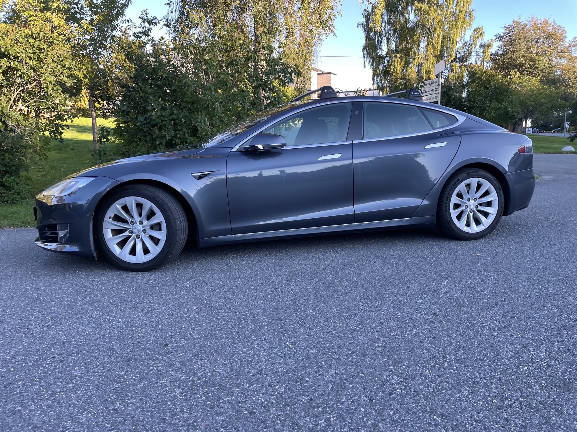 Tesla Model S 100D med Aircondition