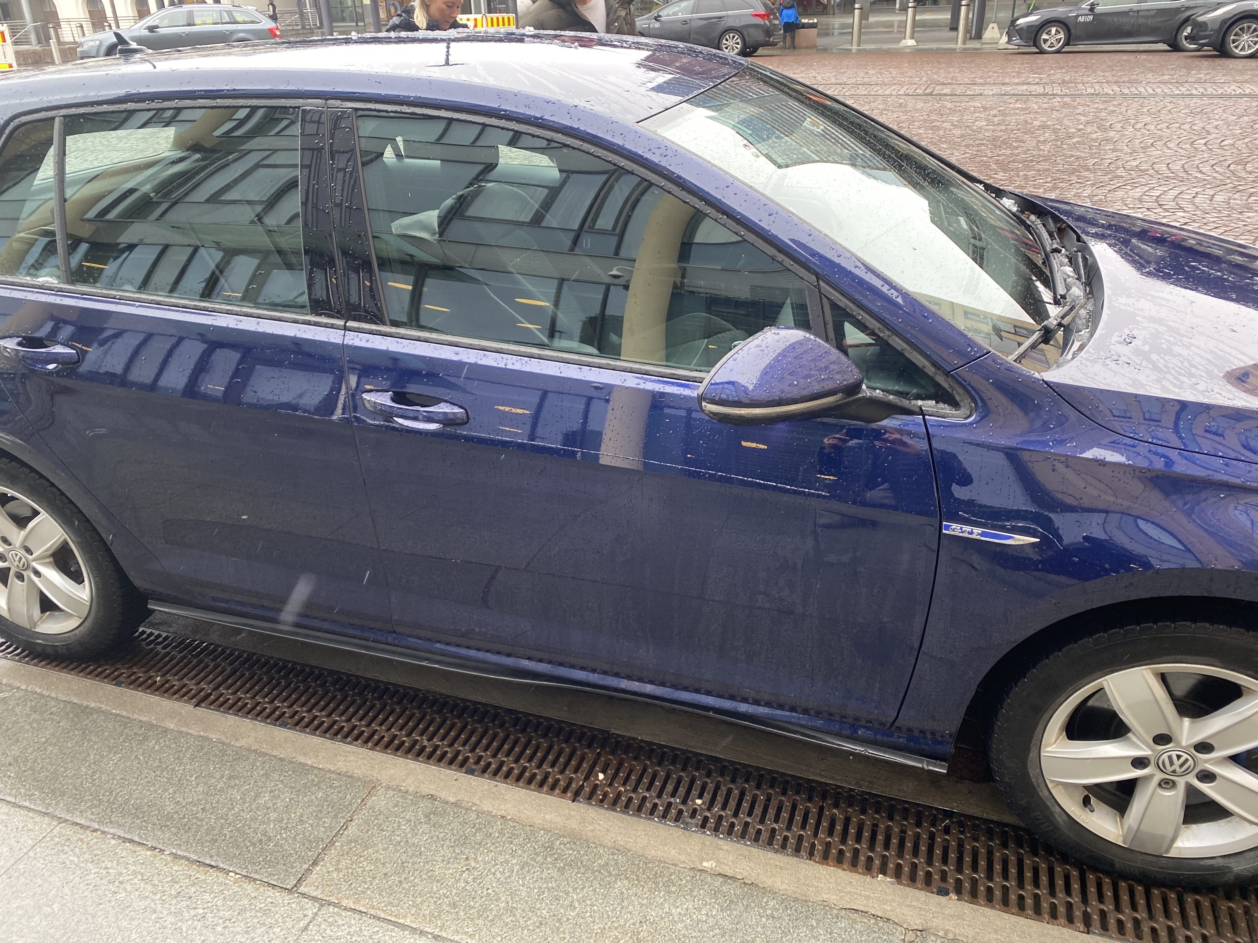 Volkswagen Golf GTE with Bluetooth audio