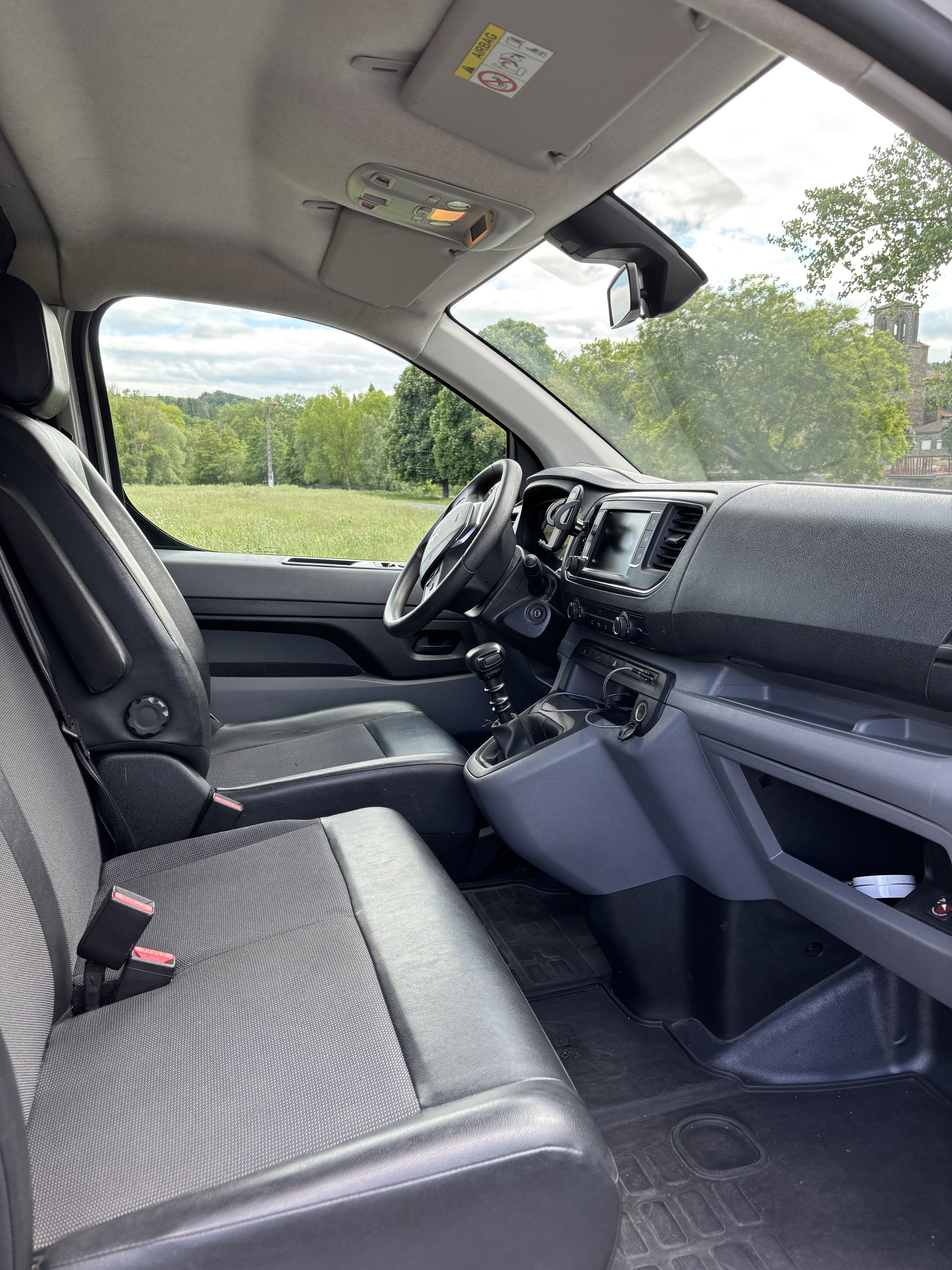 Peugeot Expert avec GPS