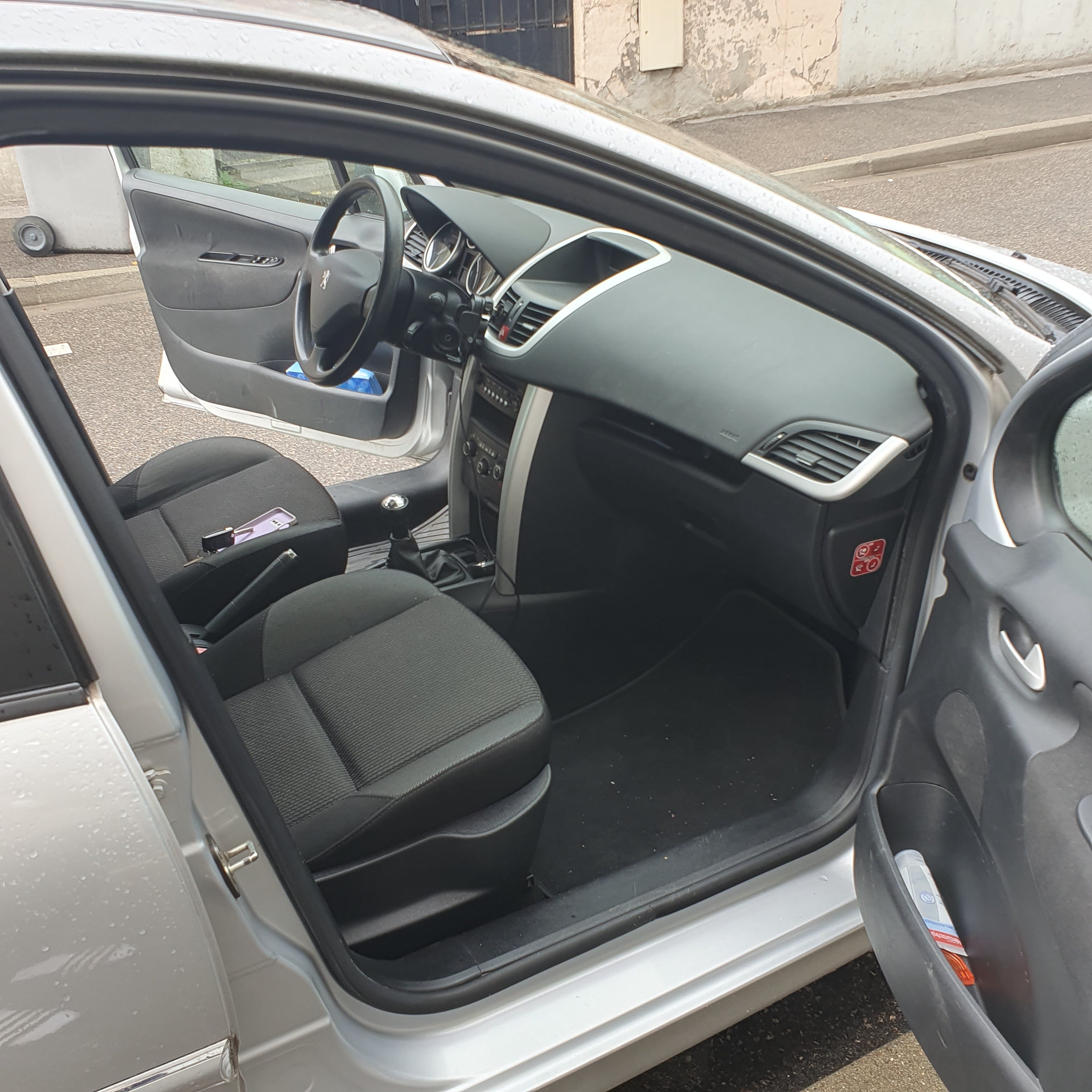 Peugeot 207+ avec Chaines