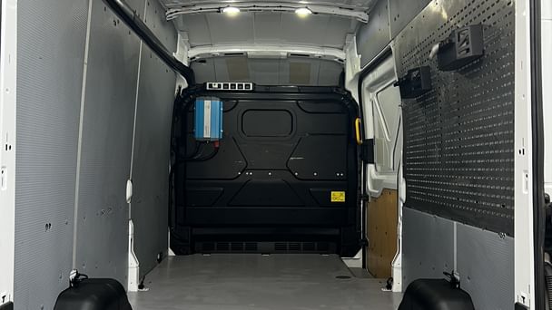 Ford Transit 350 L3H3