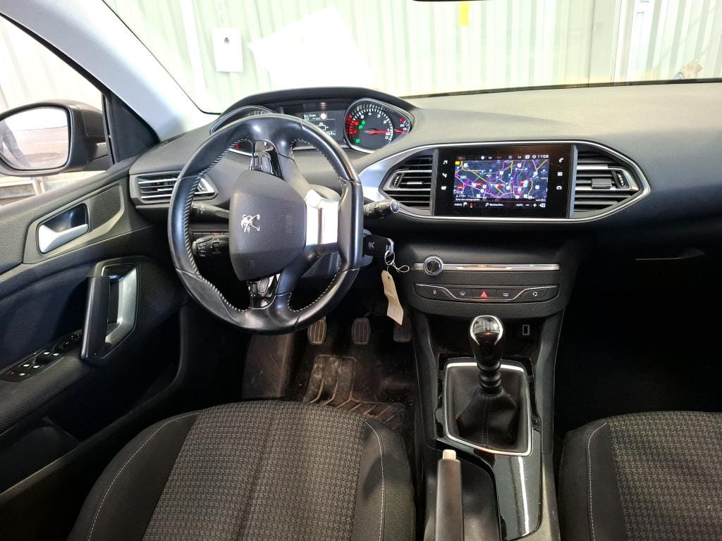 Peugeot 308 avec GPS