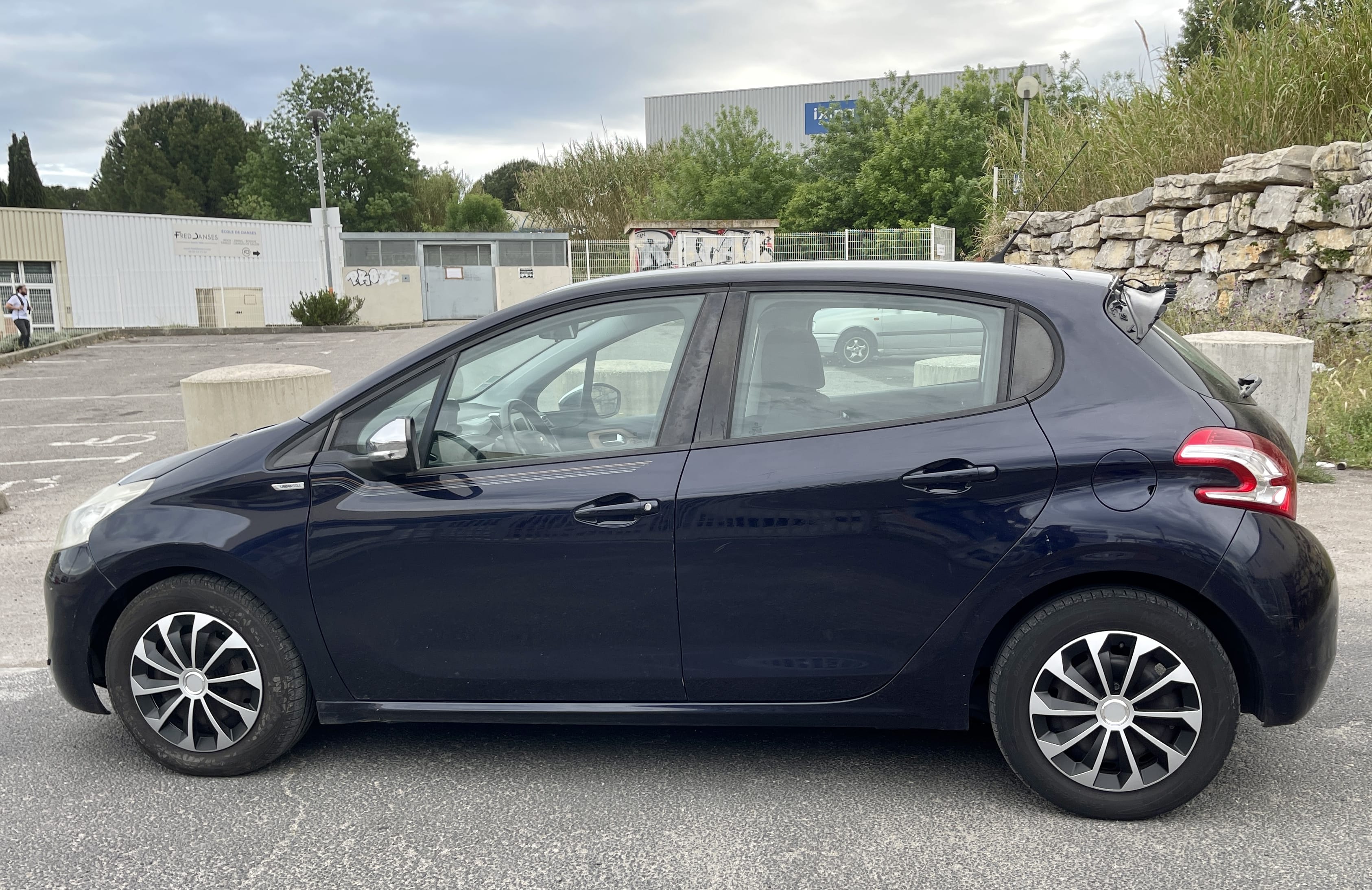 Peugeot 208 1.6 HDI avec Climatisation