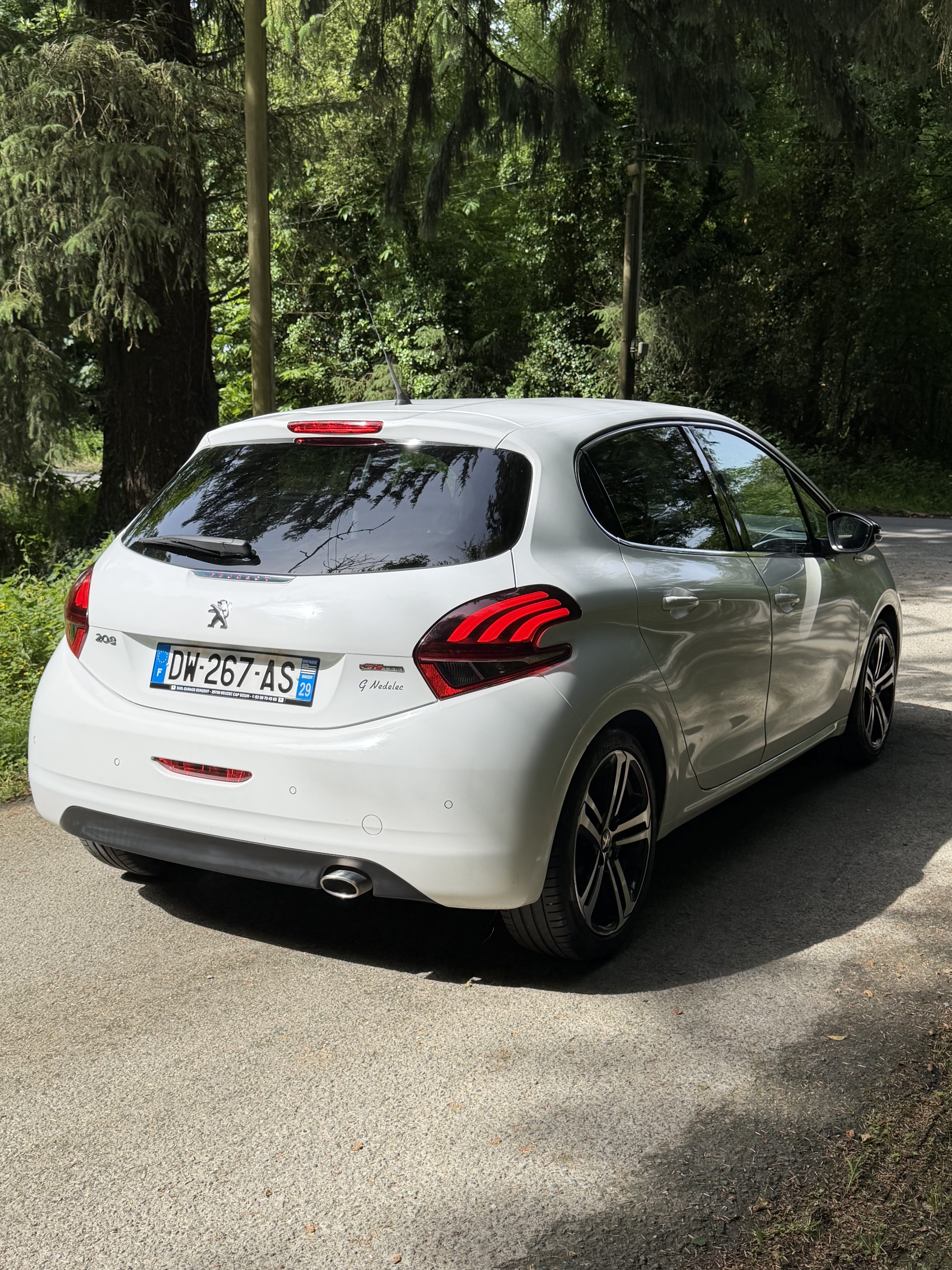 Peugeot 208 GT Line avec Régulateur de vitesse