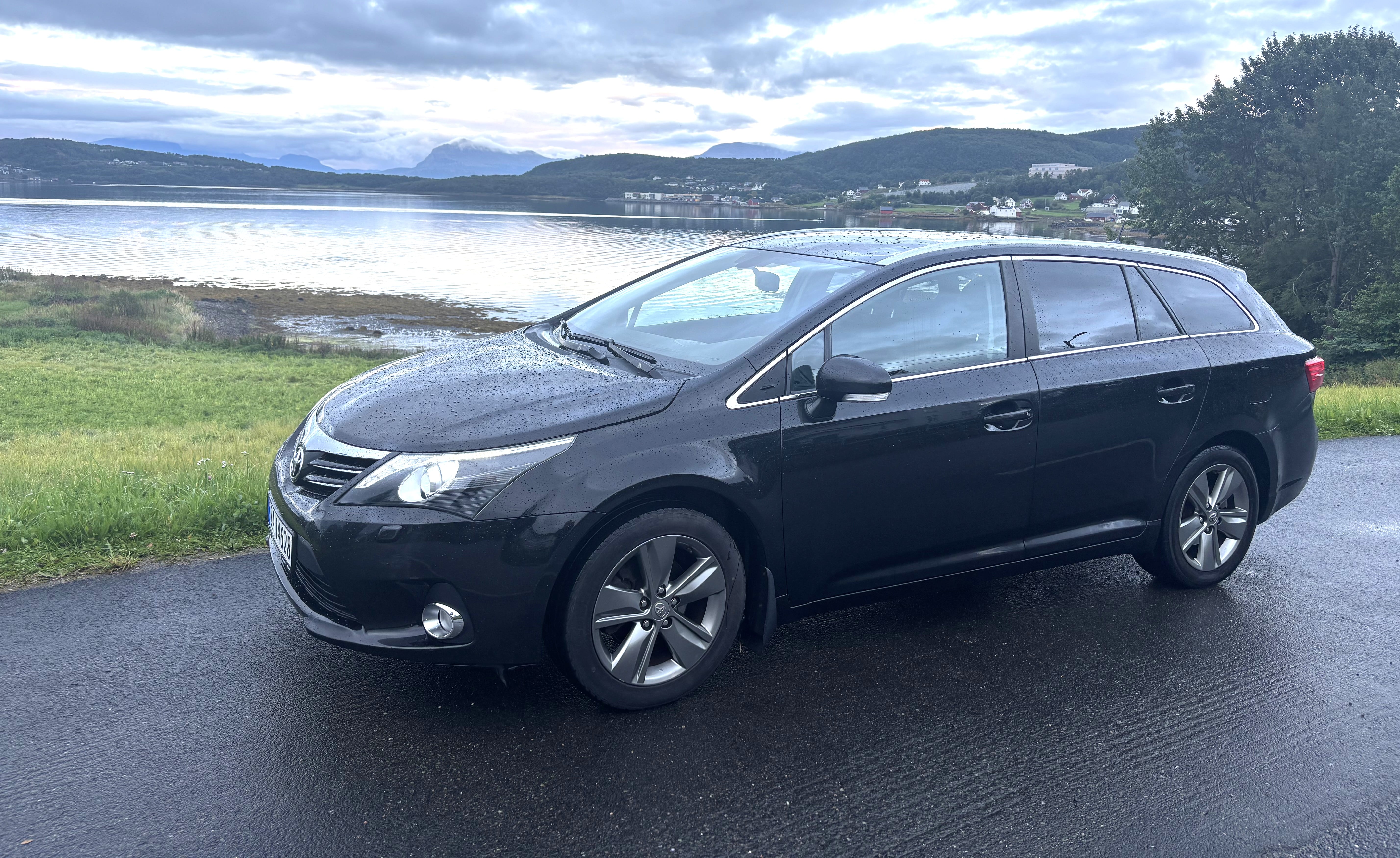 Toyota Avensis SW, 2014, Blyfri 95, automatisk