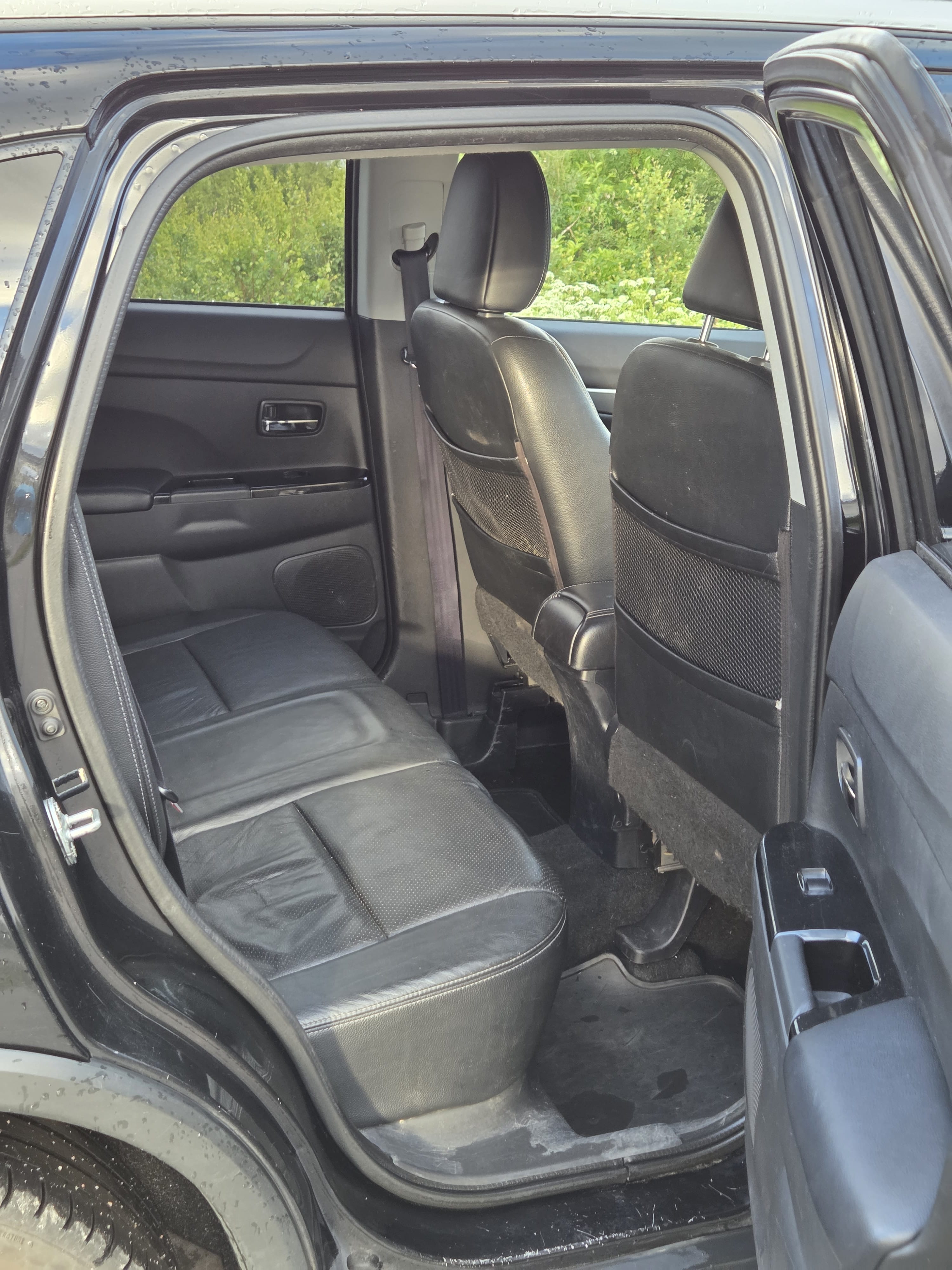 Peugeot 4008 1.8 AWD SUV med Vinterdekk