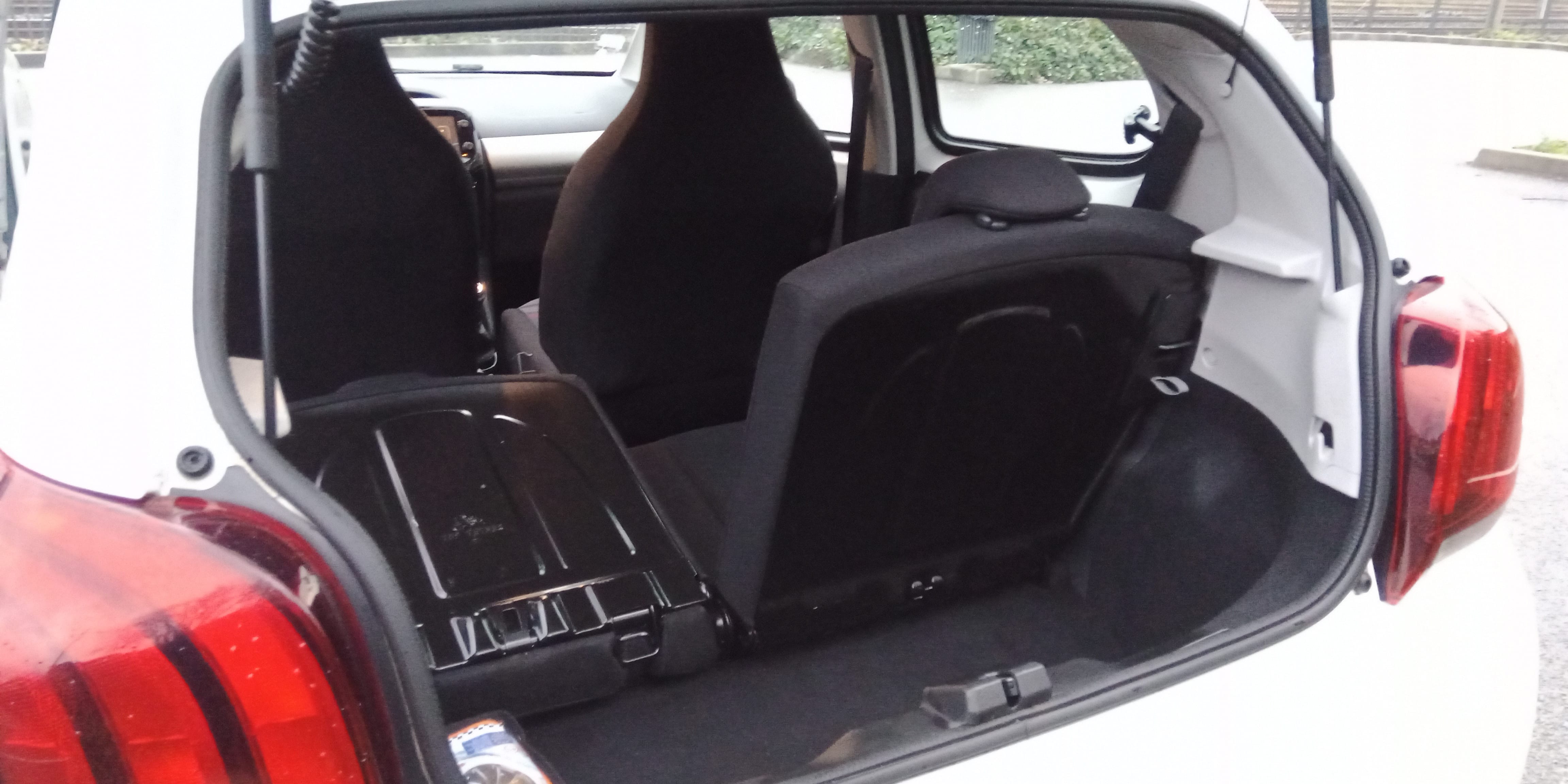 Peugeot 108 5 portes avec Autoradio