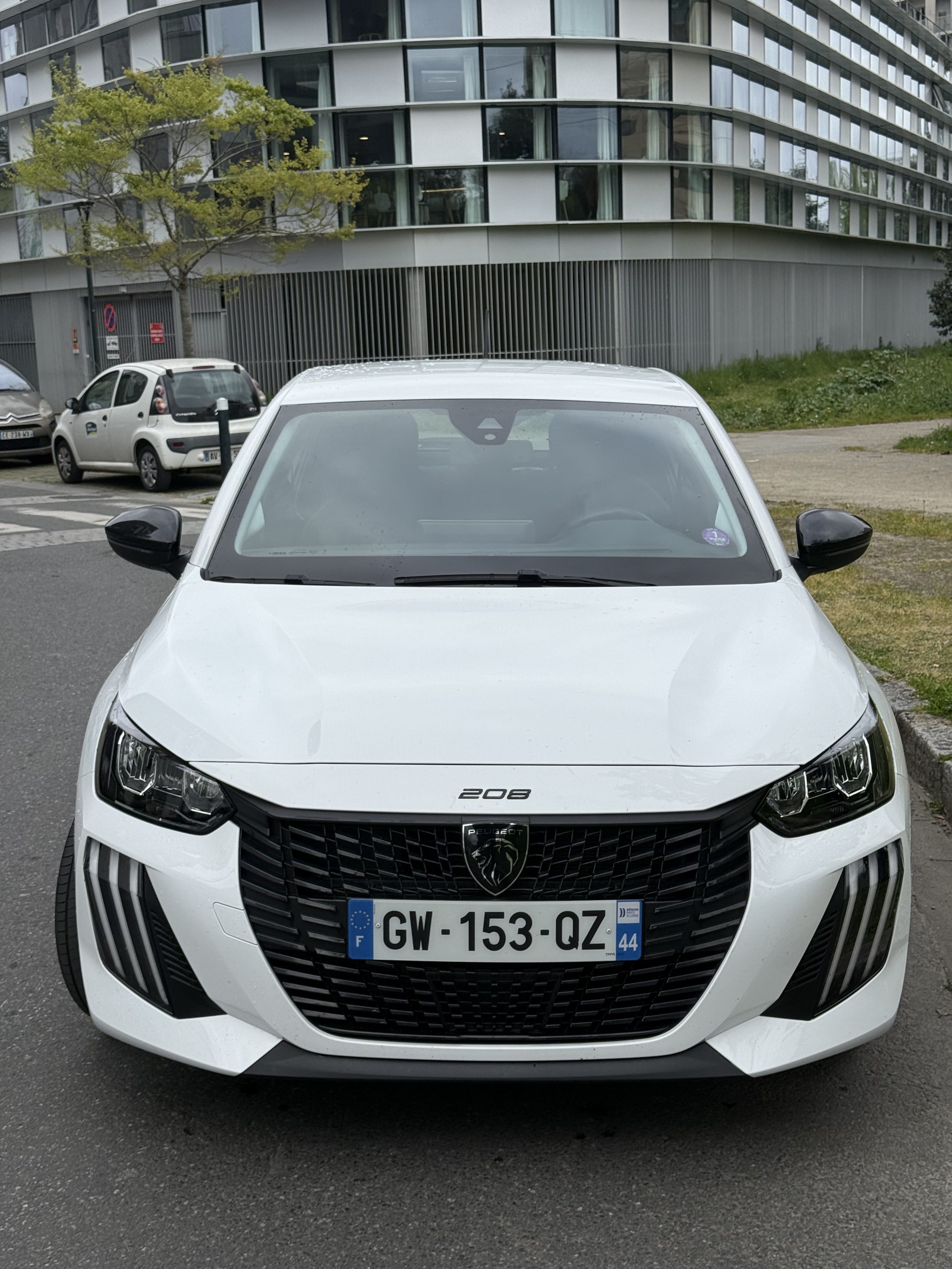 Peugeot 208 avec GPS