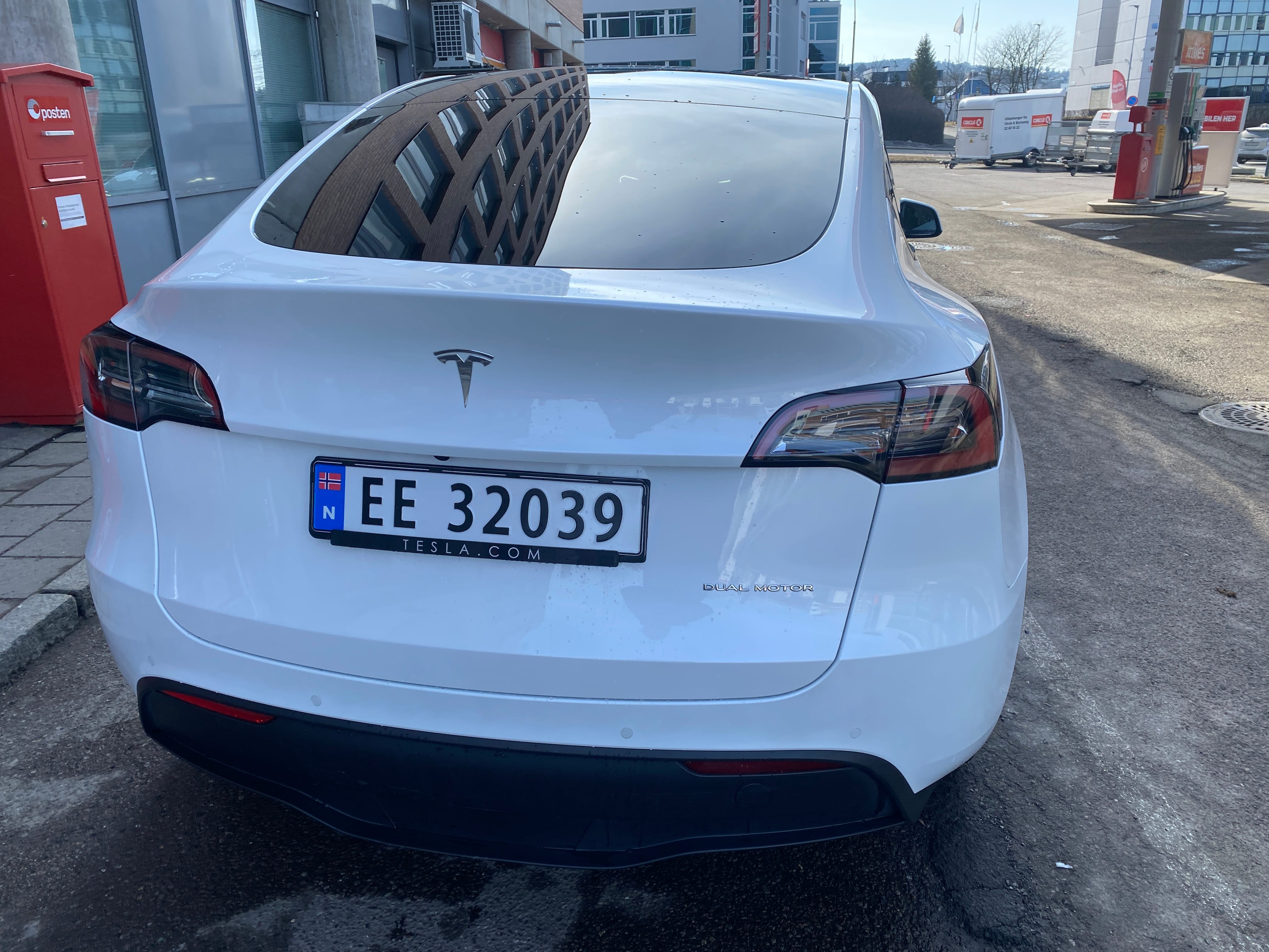 Tesla Model Y Long Range med GPS
