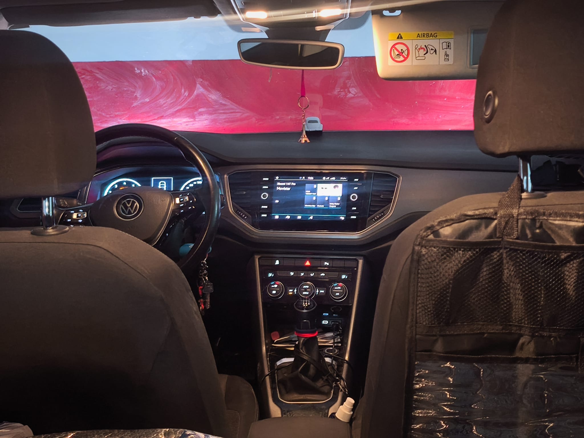 Volkswagen T-Roc con Control de velocidad