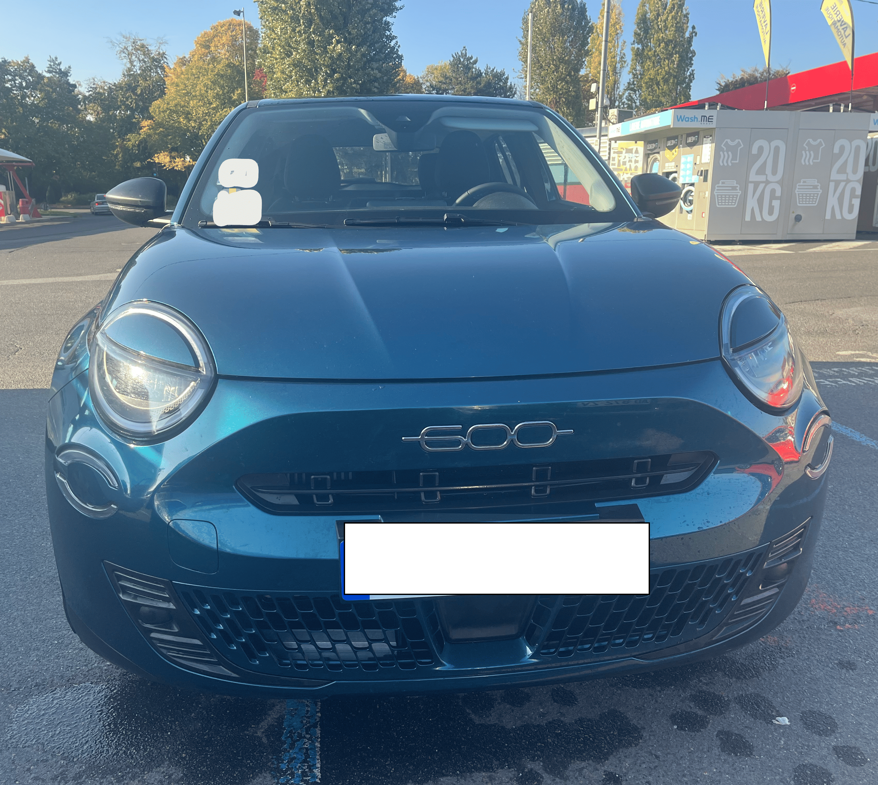 Fiat 600, 2025, Essence 95 / Électrique (hybride), automatique