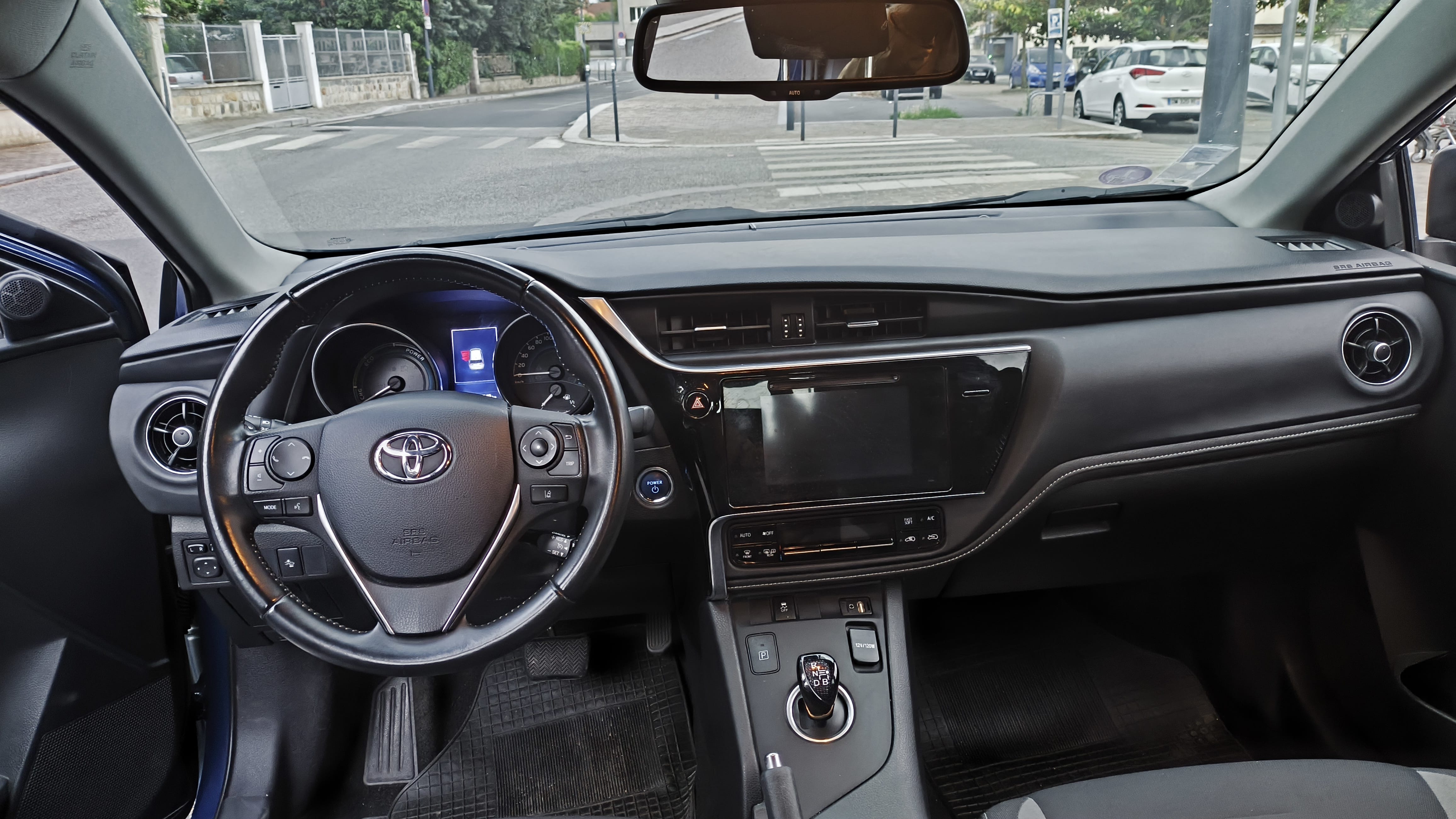 Toyota Auris Break avec Régulateur de vitesse