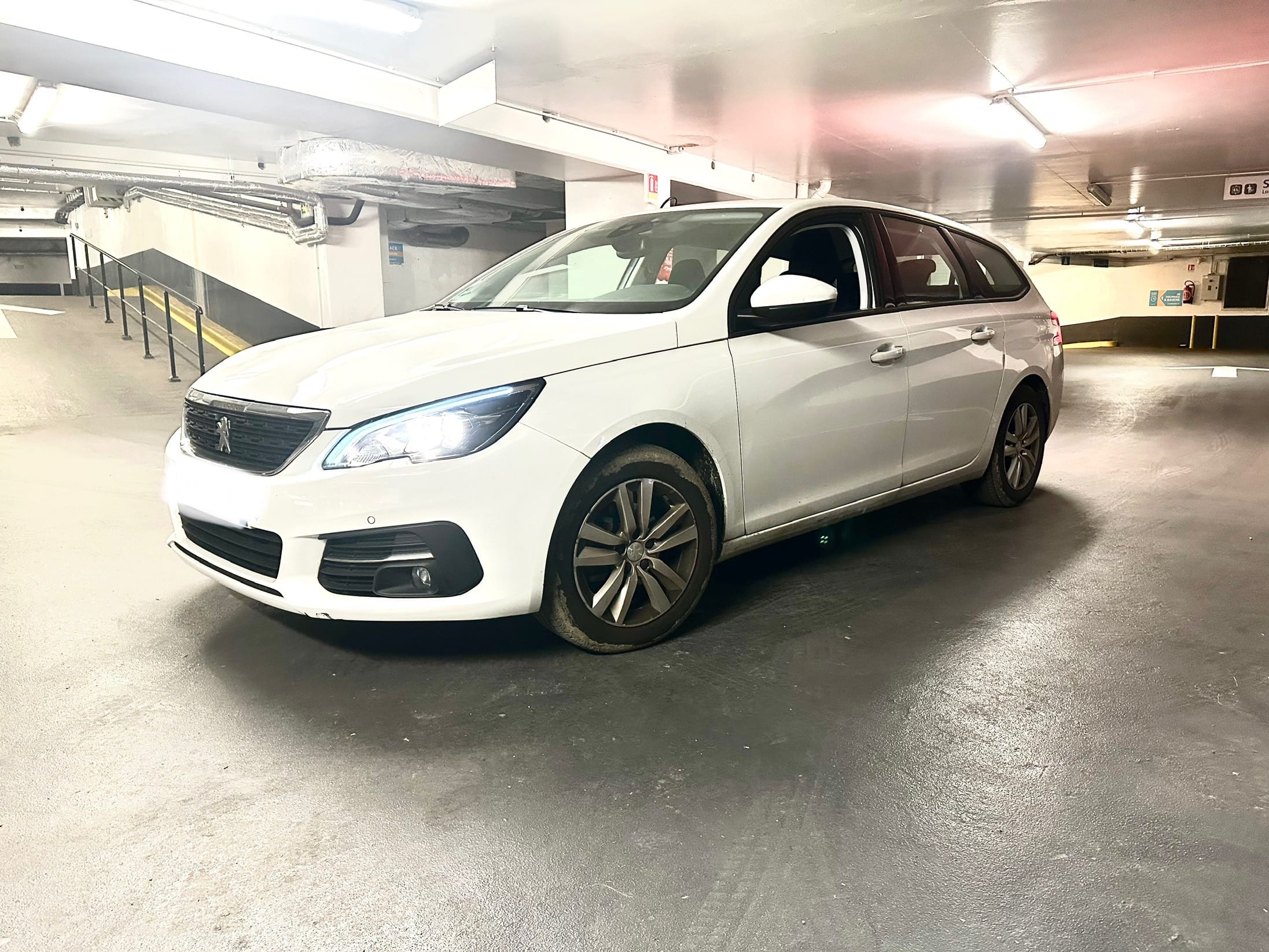 Peugeot 308 SW fm817, 2019, Essence 95, automatique