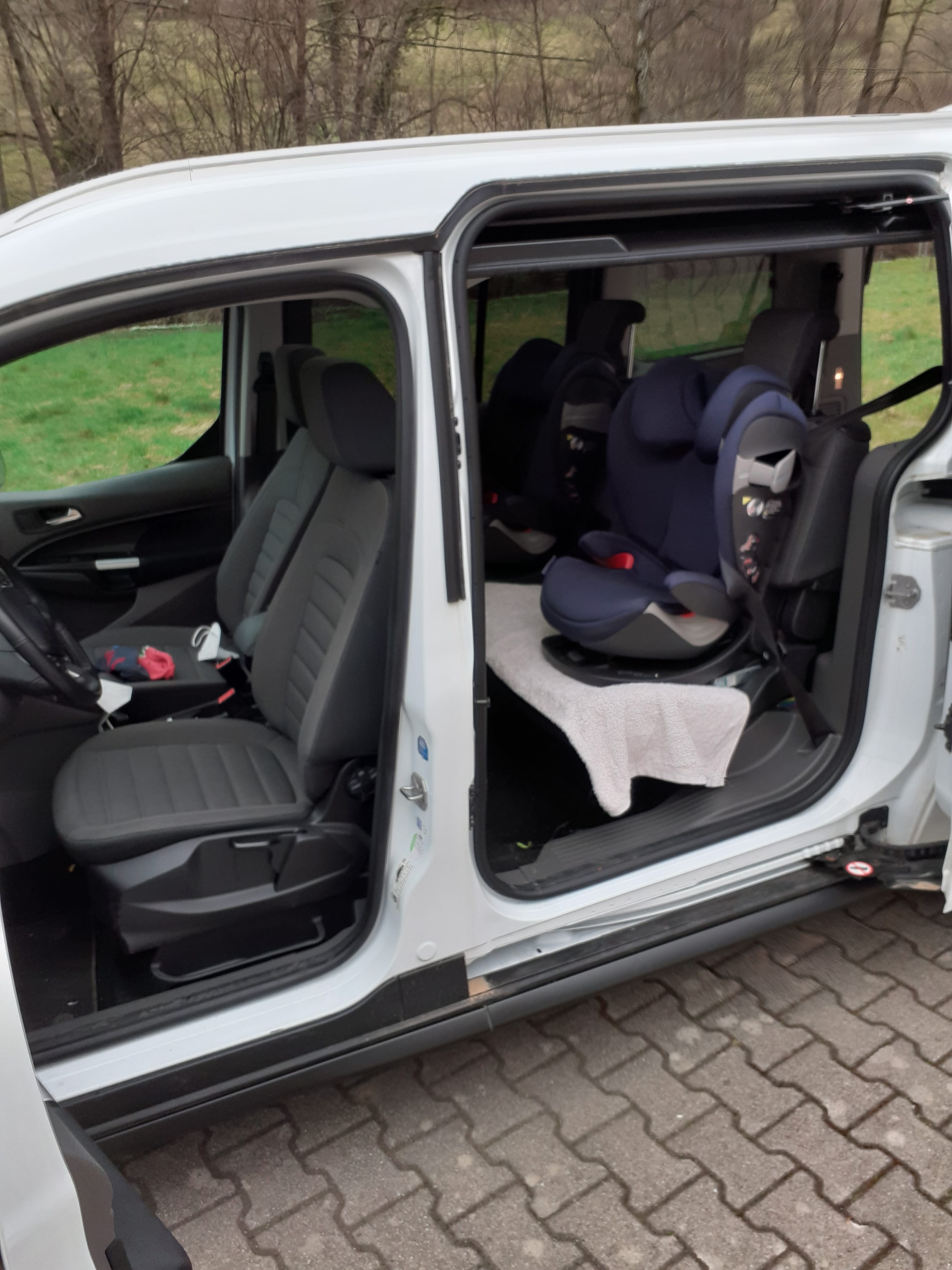 Ford Tourneo Connect 1,5 TDI EcoBlue  88KW/120PS mit Android Auto