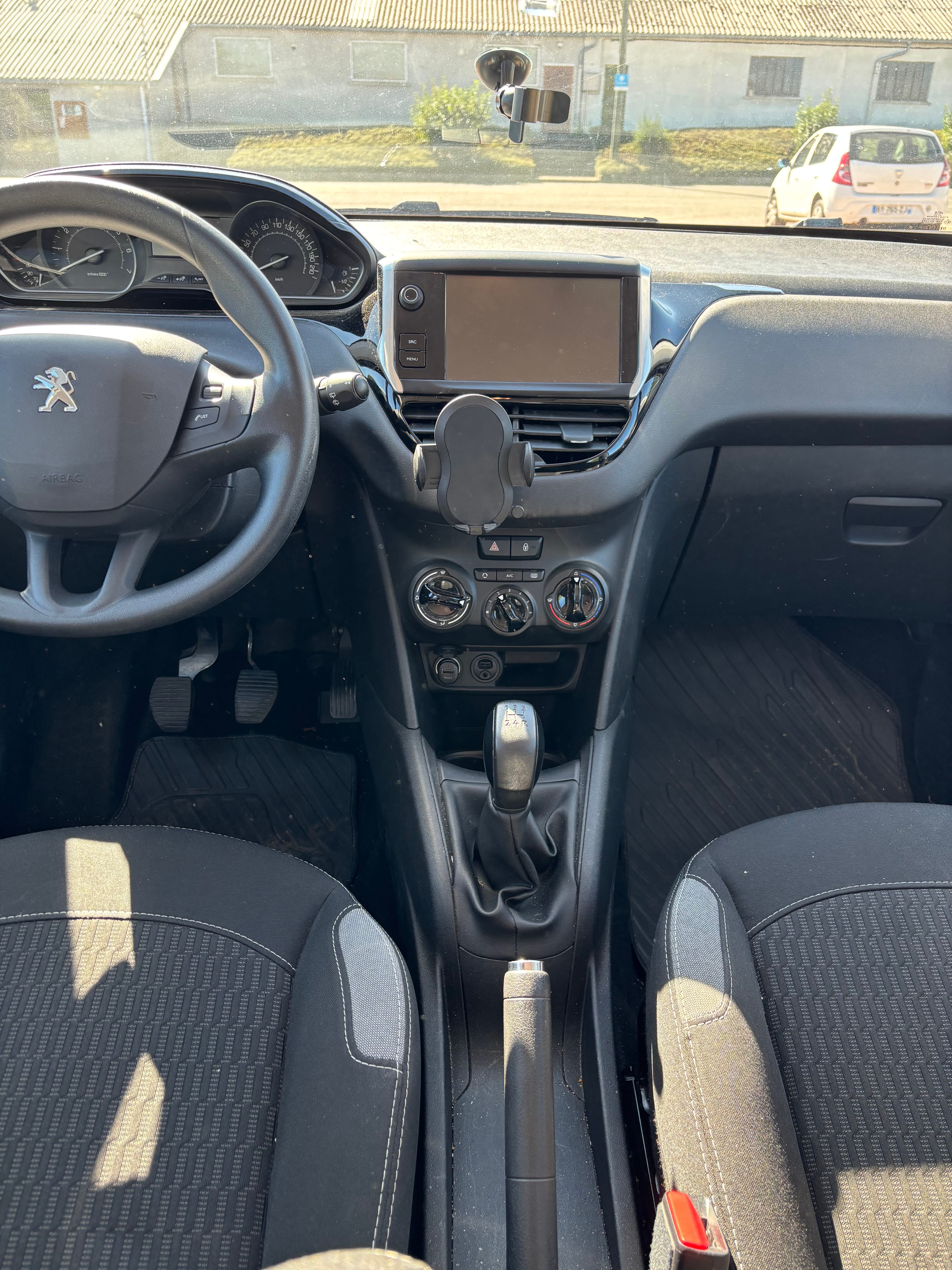 Peugeot 208 avec Régulateur de vitesse