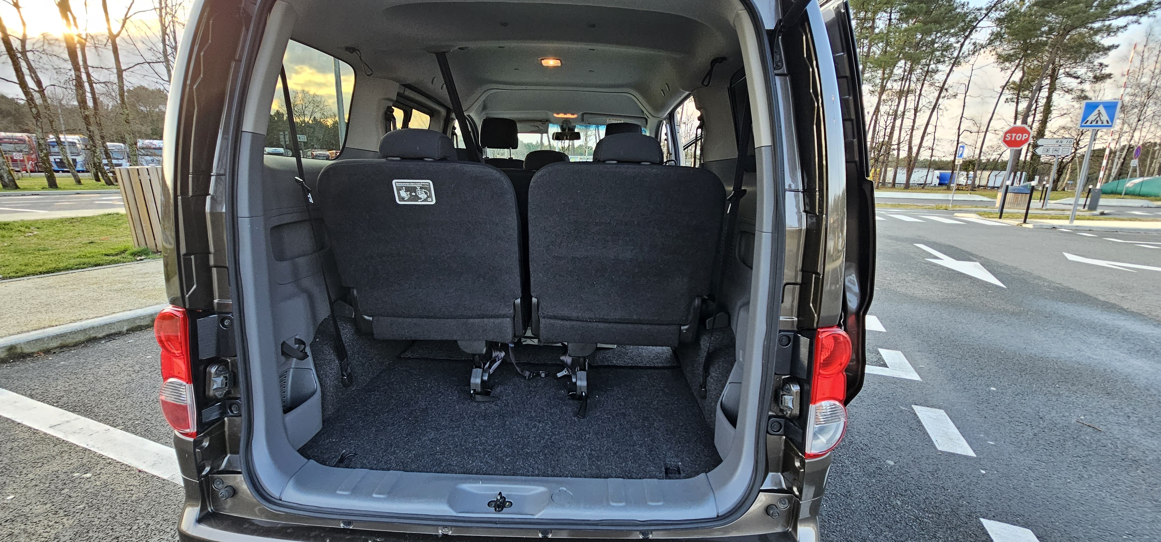 Nissan NV200 1.5 dci 110cv avec Entrée audio / iPod