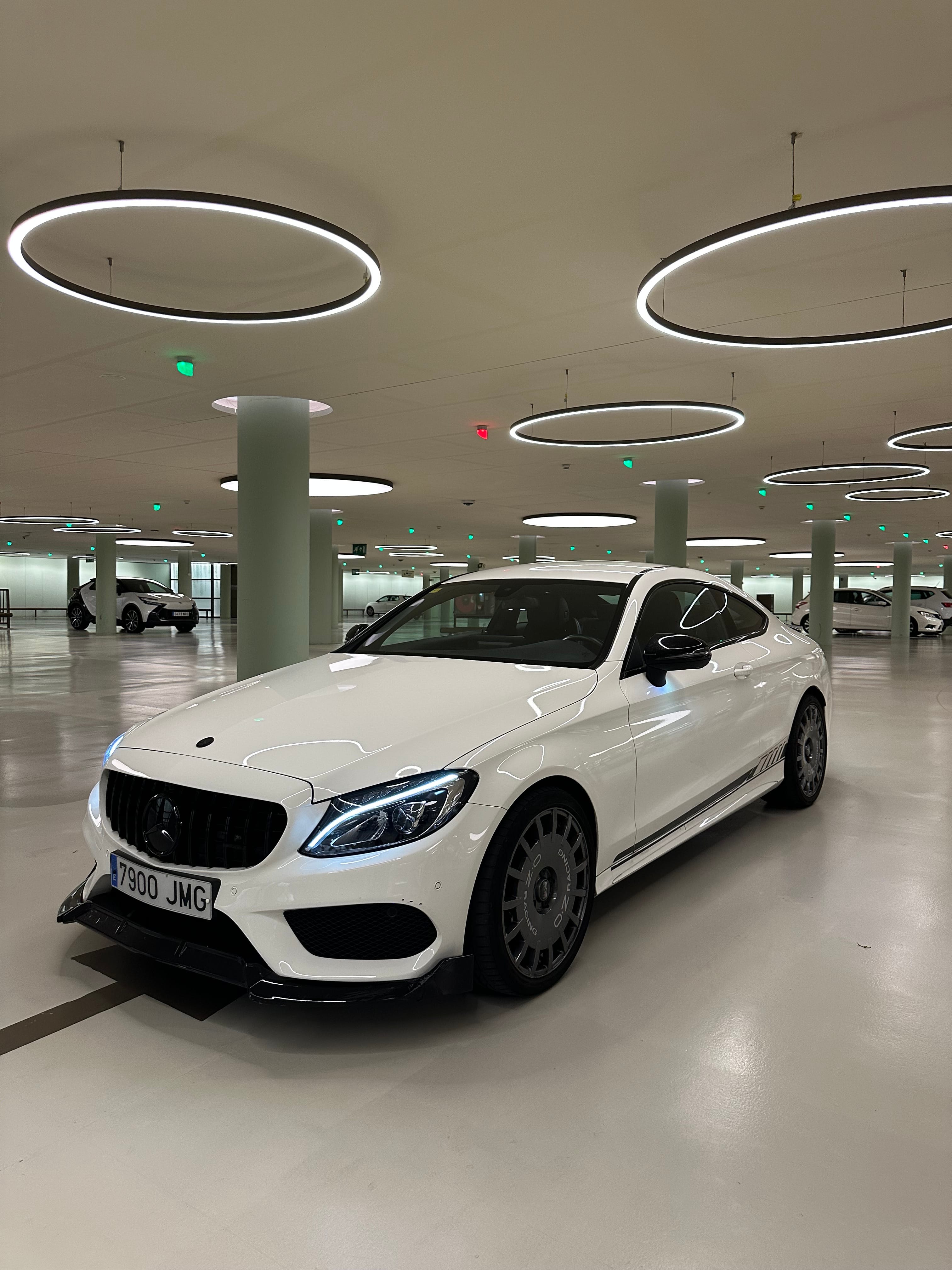 Mercedes-Benz Clase C Coupé con Control de velocidad