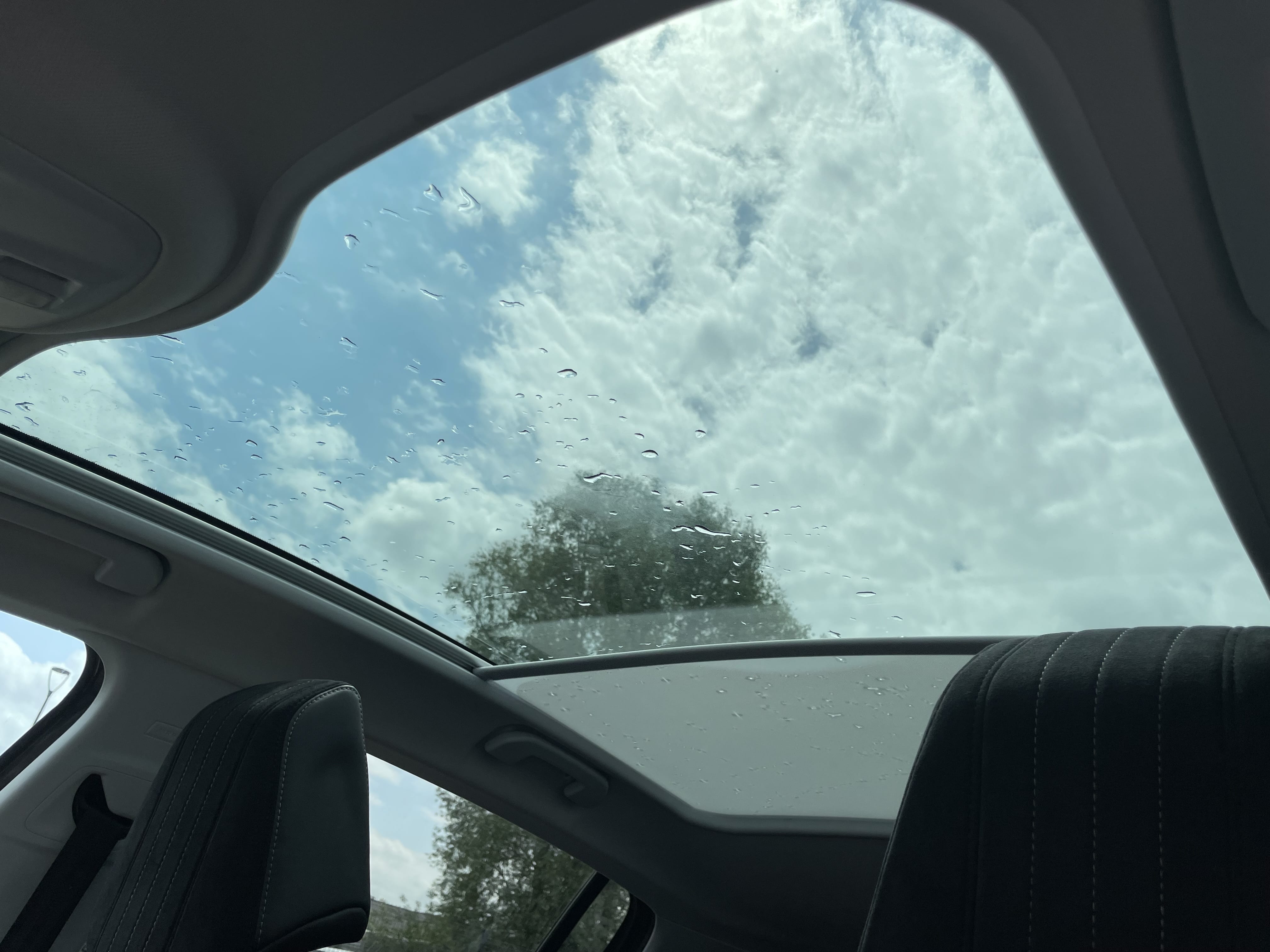 Peugeot 308 130ch EAT6 Féline