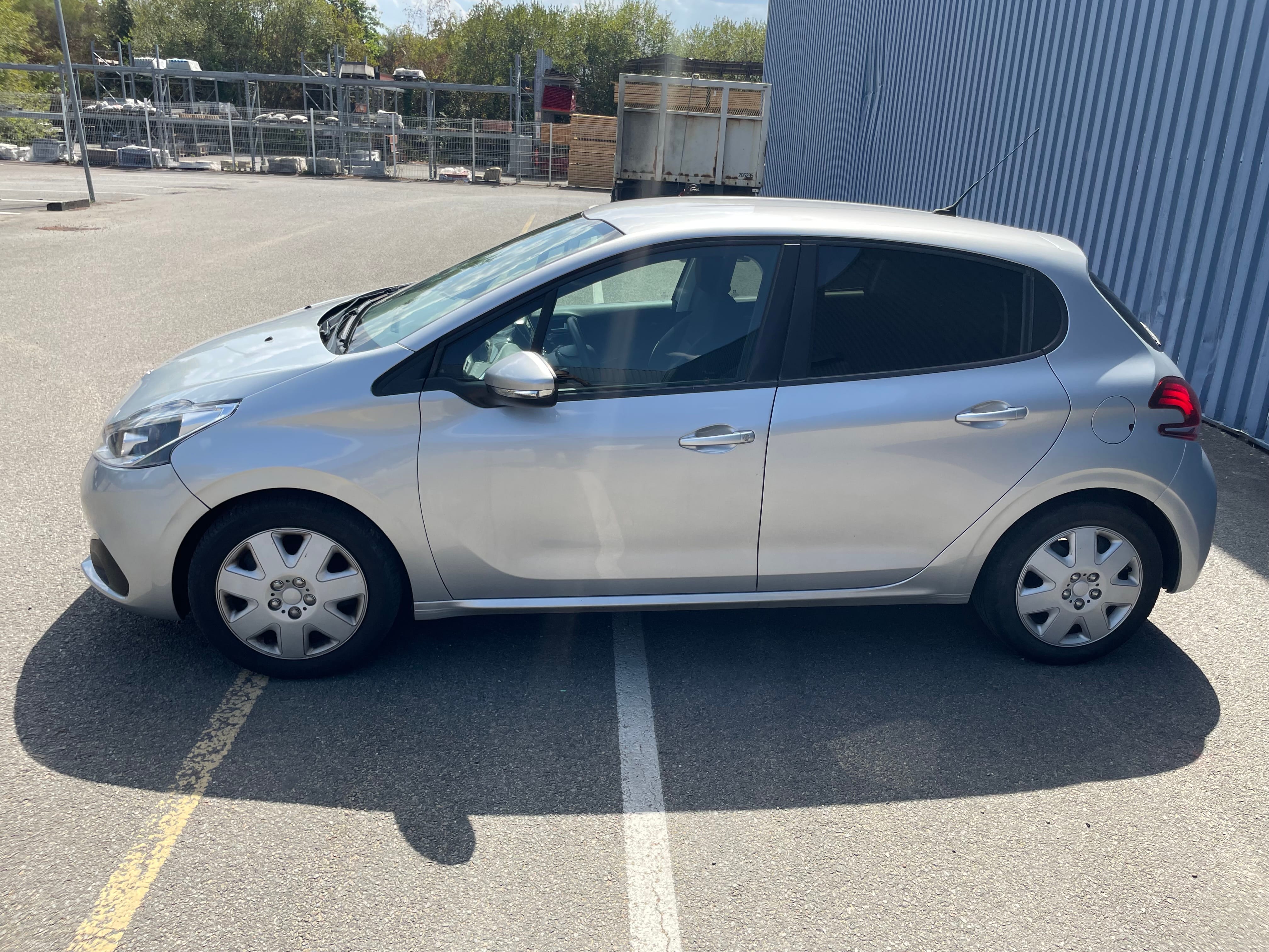 Peugeot 208 avec Climatisation
