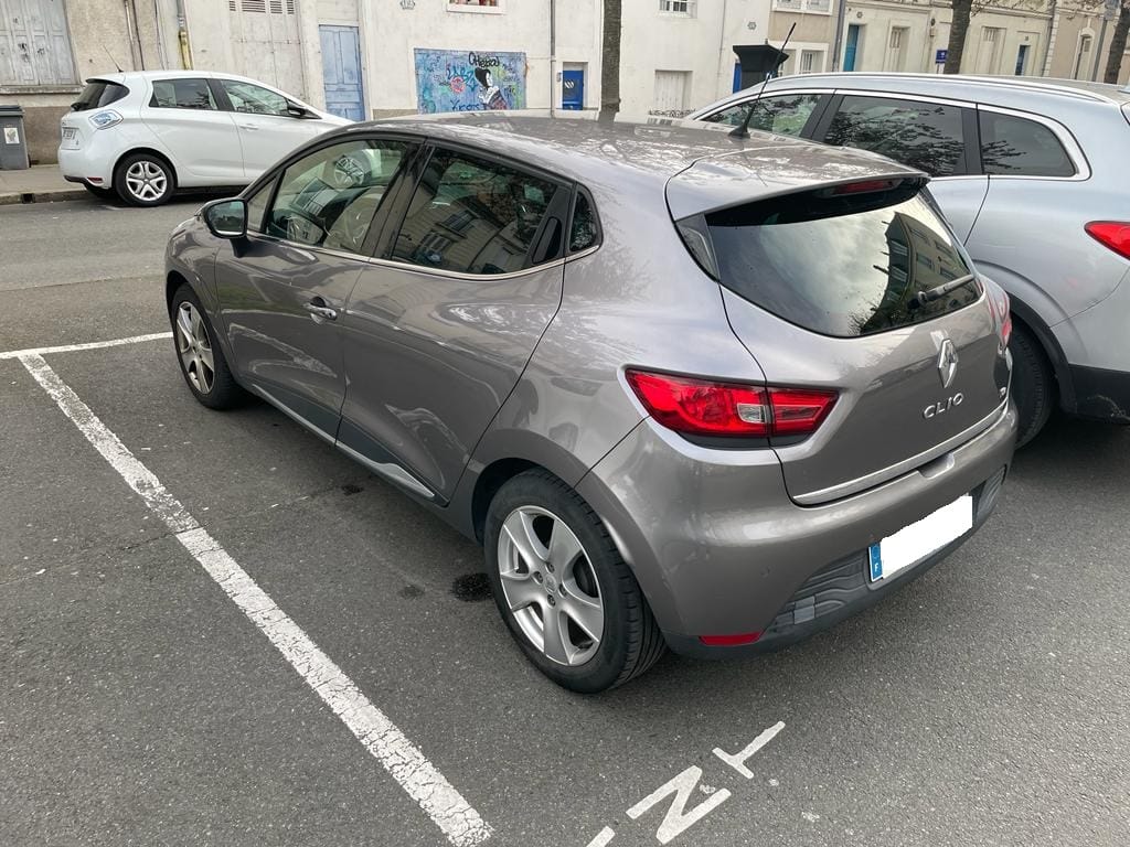Renault Clio avec Régulateur de vitesse