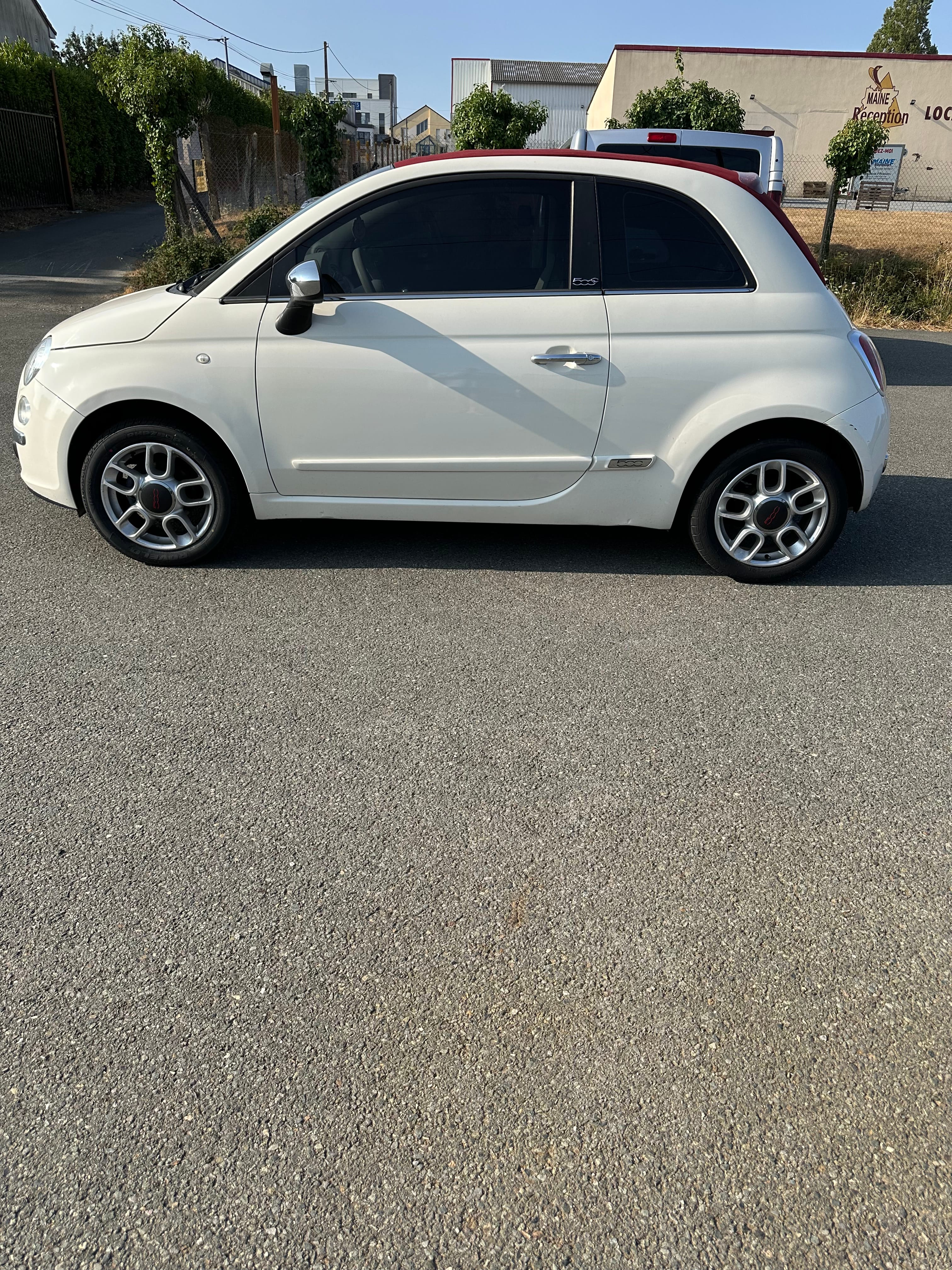 Fiat 500 C 1,2L 75 CV Lounge avec Audio Bluetooth