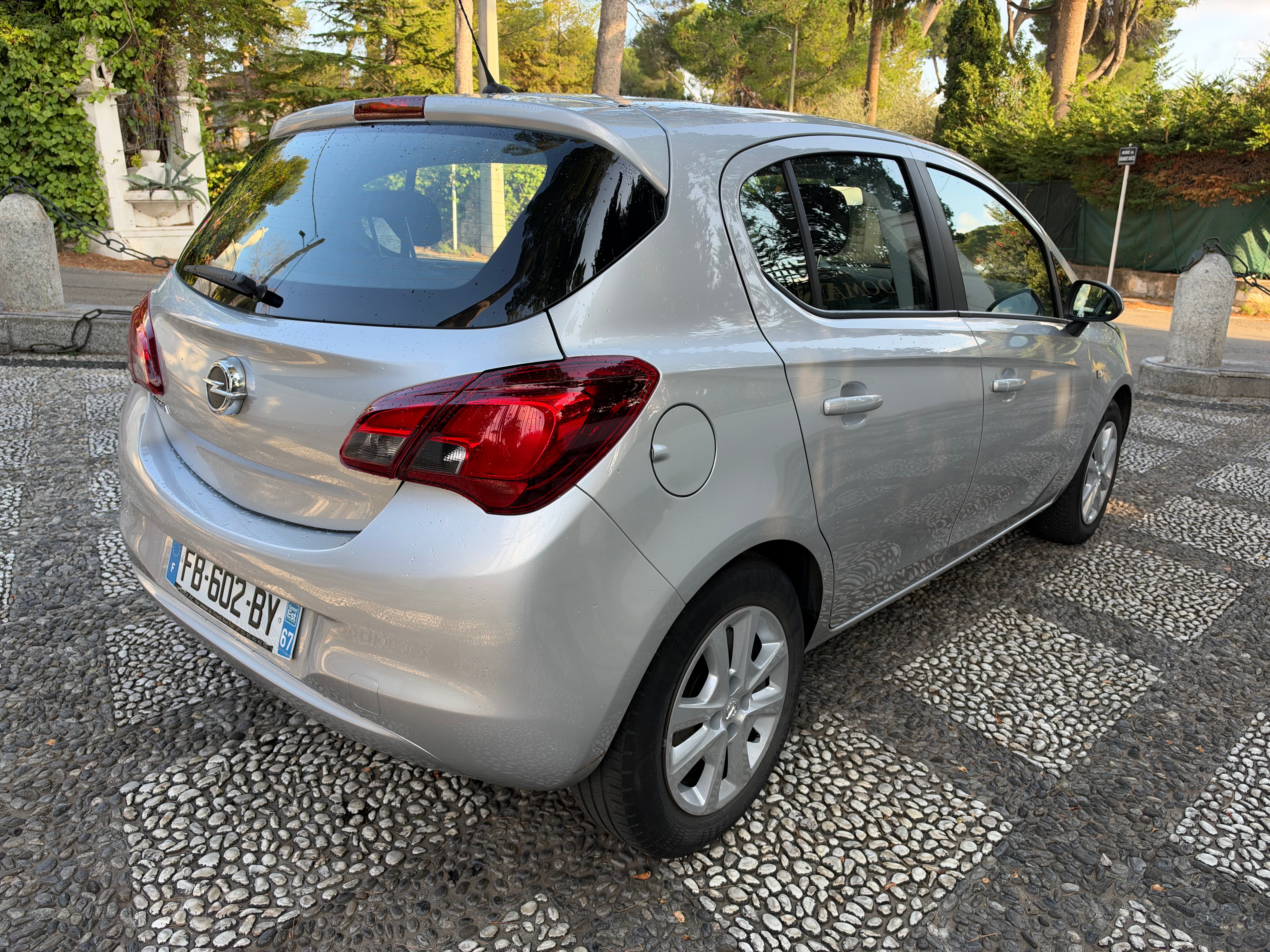 Opel Corsa-E 1.4 90ch avec Entrée audio / iPod