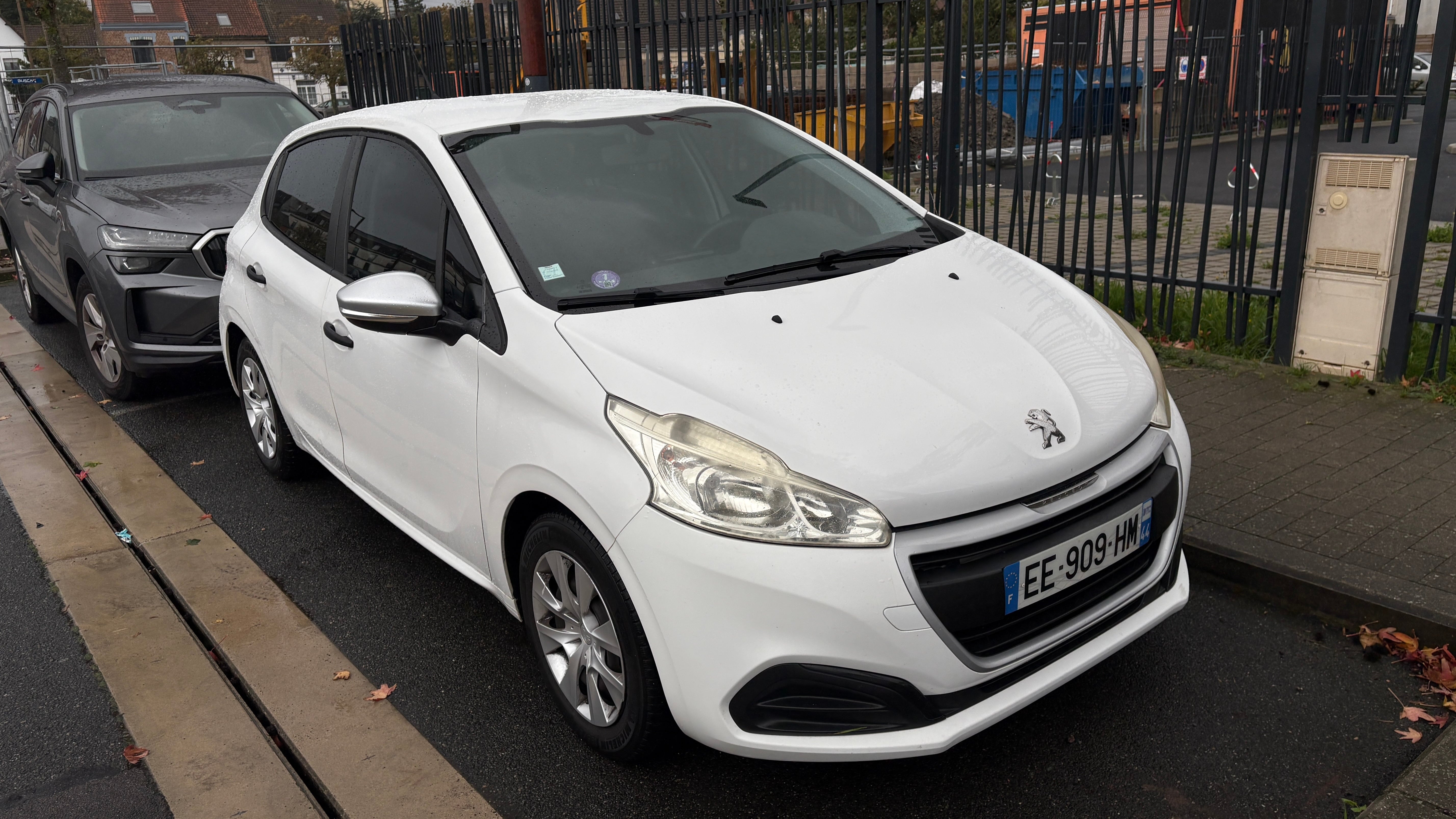 Peugeot 208 1.0 VTi, 2016, Essence 95