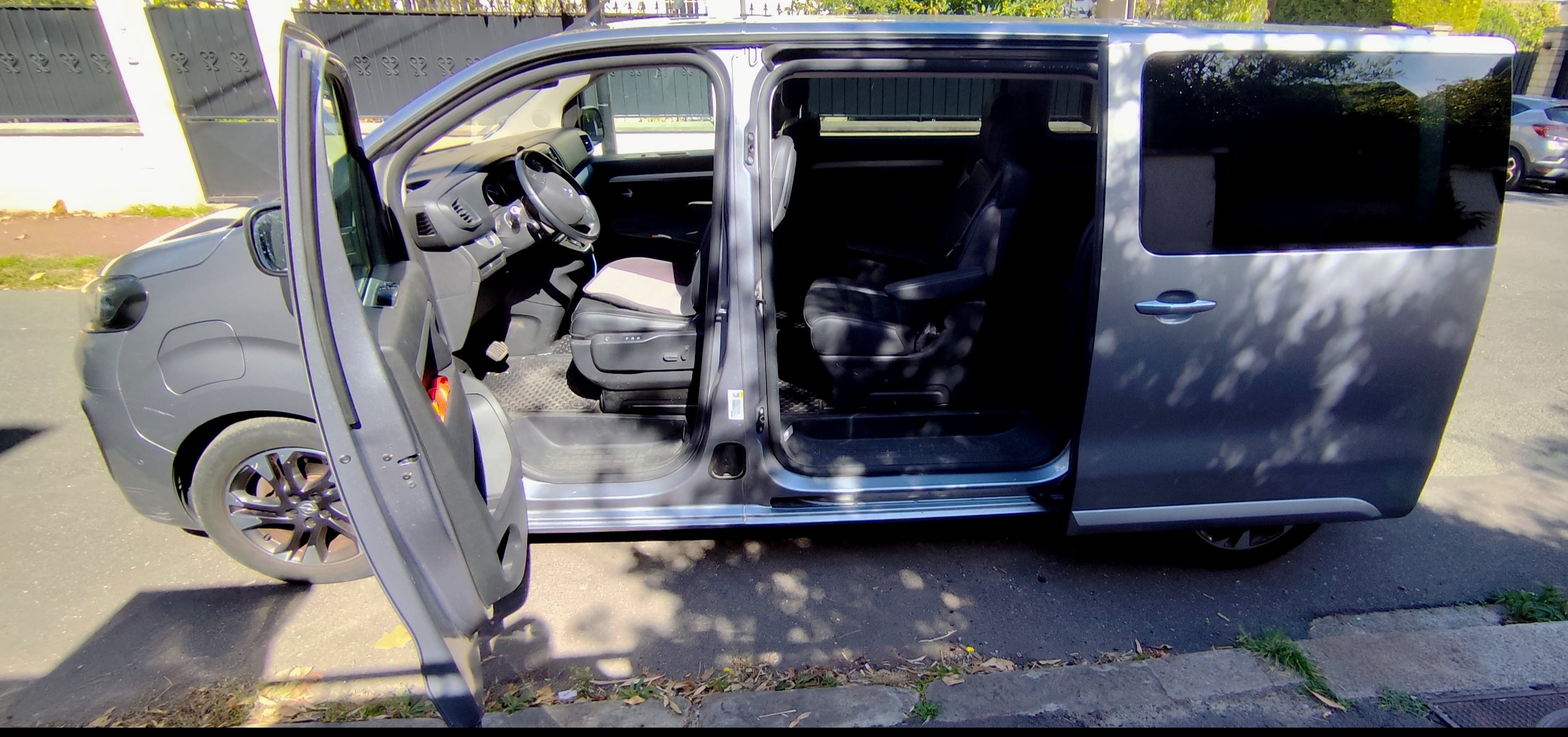 Opel Zafira-E Life 75 KWH business élégance avec Régulateur de vitesse