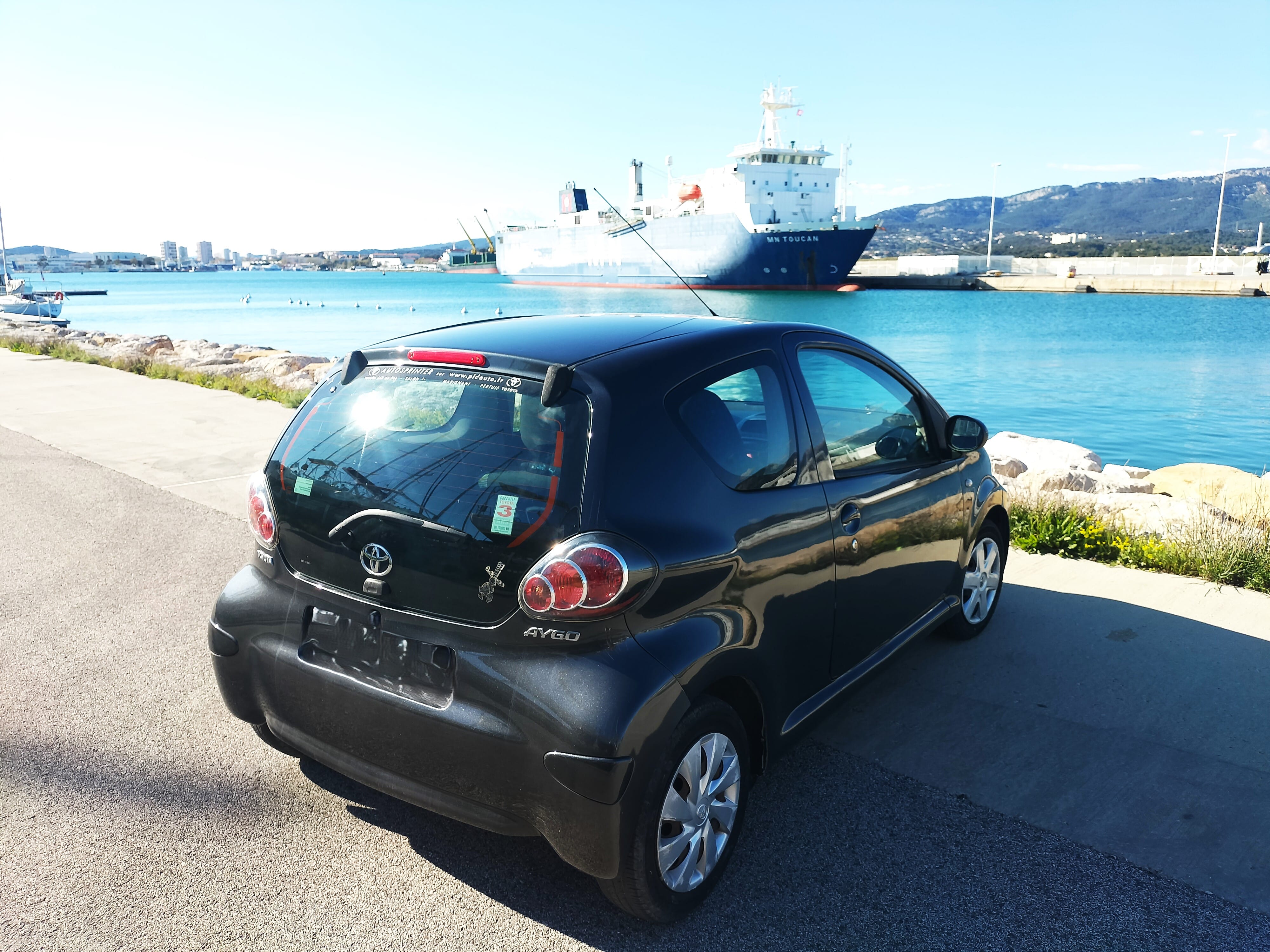 Toyota Aygo Dynamique 2013 – 1.0 VVT-i – 68 ch – Essence – Boîte manuelle - Climatisation avec Port USB