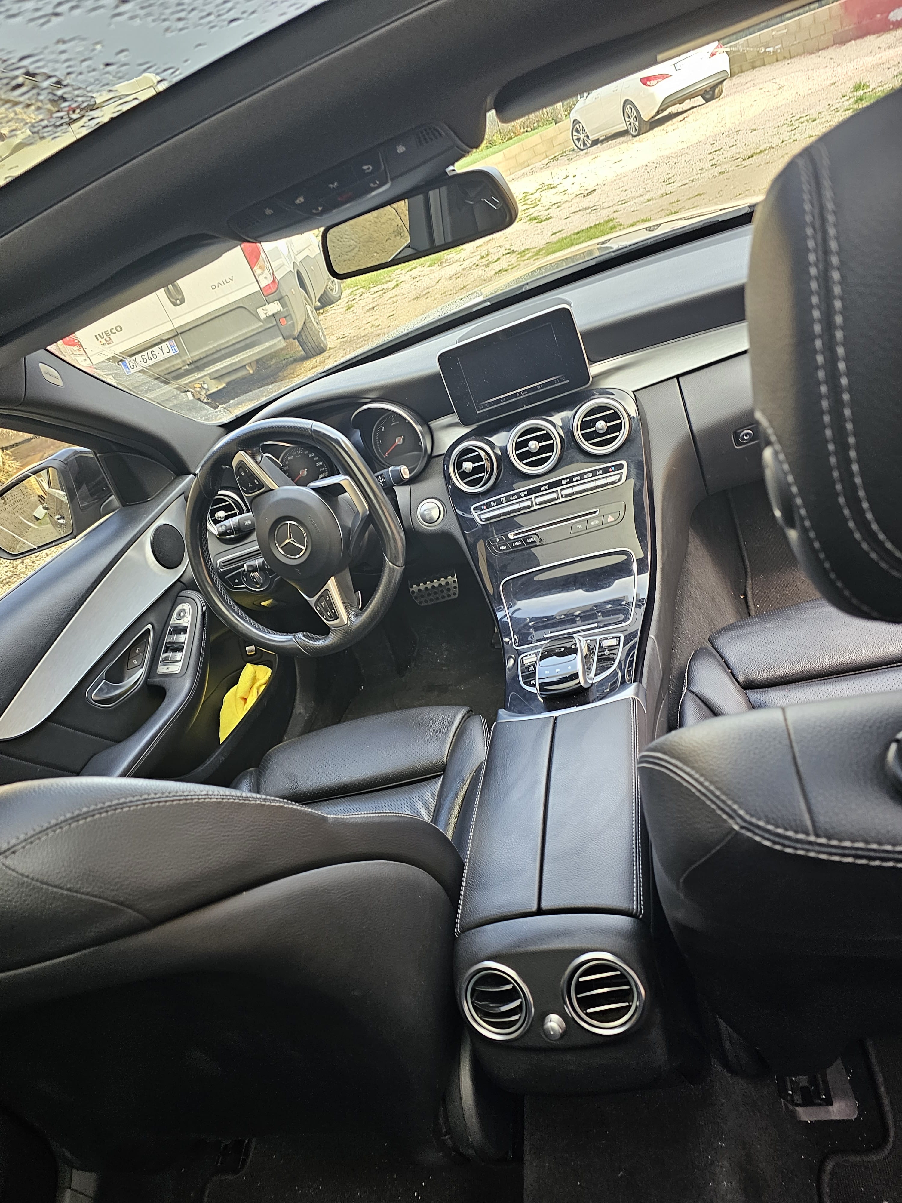 Mercedes-Benz Classe C avec GPS