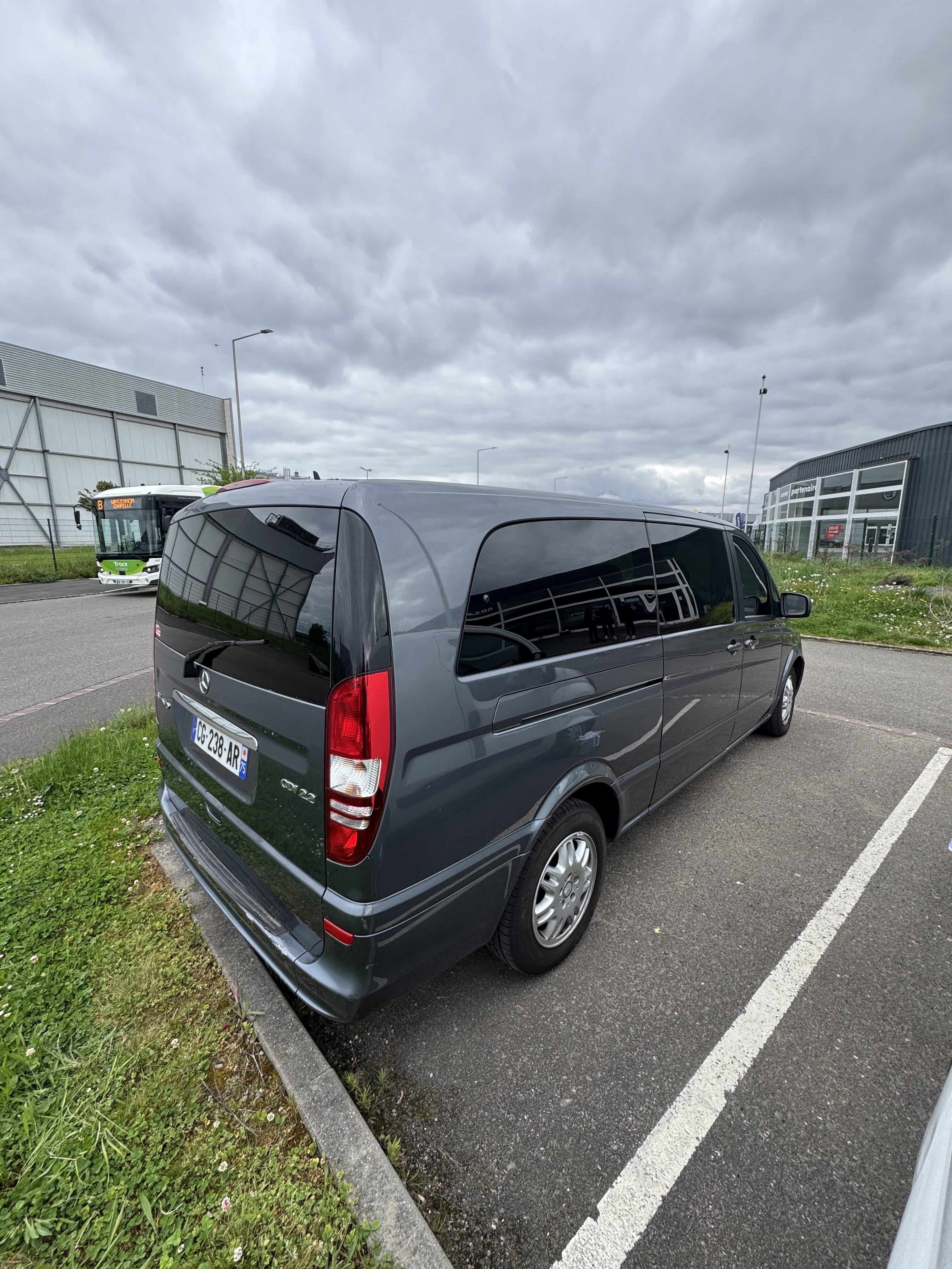 Mercedes-Benz Viano avec Climatisation