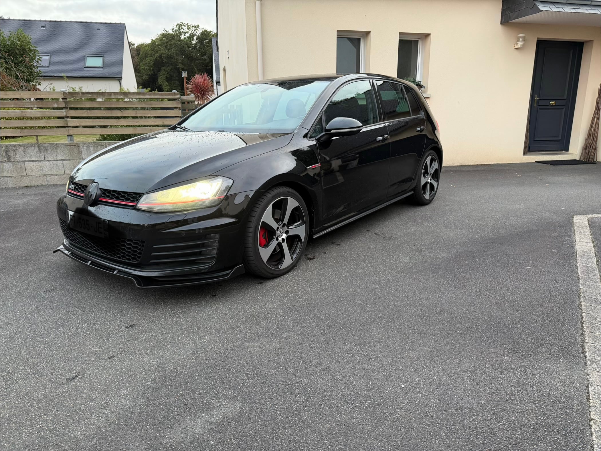 Volkswagen Golf, 2013, Essence 95, automatique