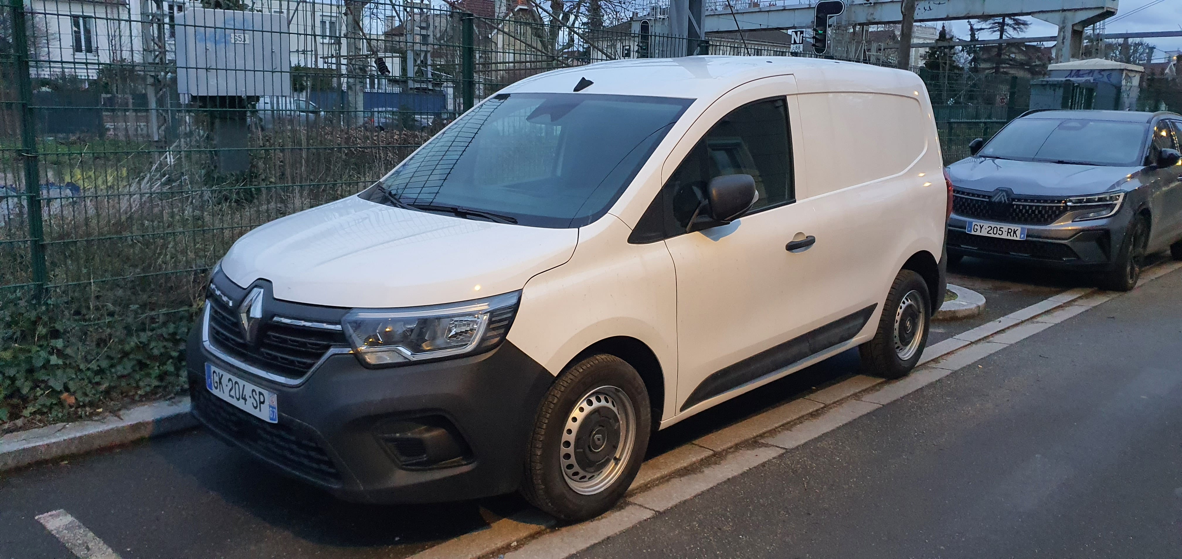 Renault Kangoo Express, 2022, Essence 98