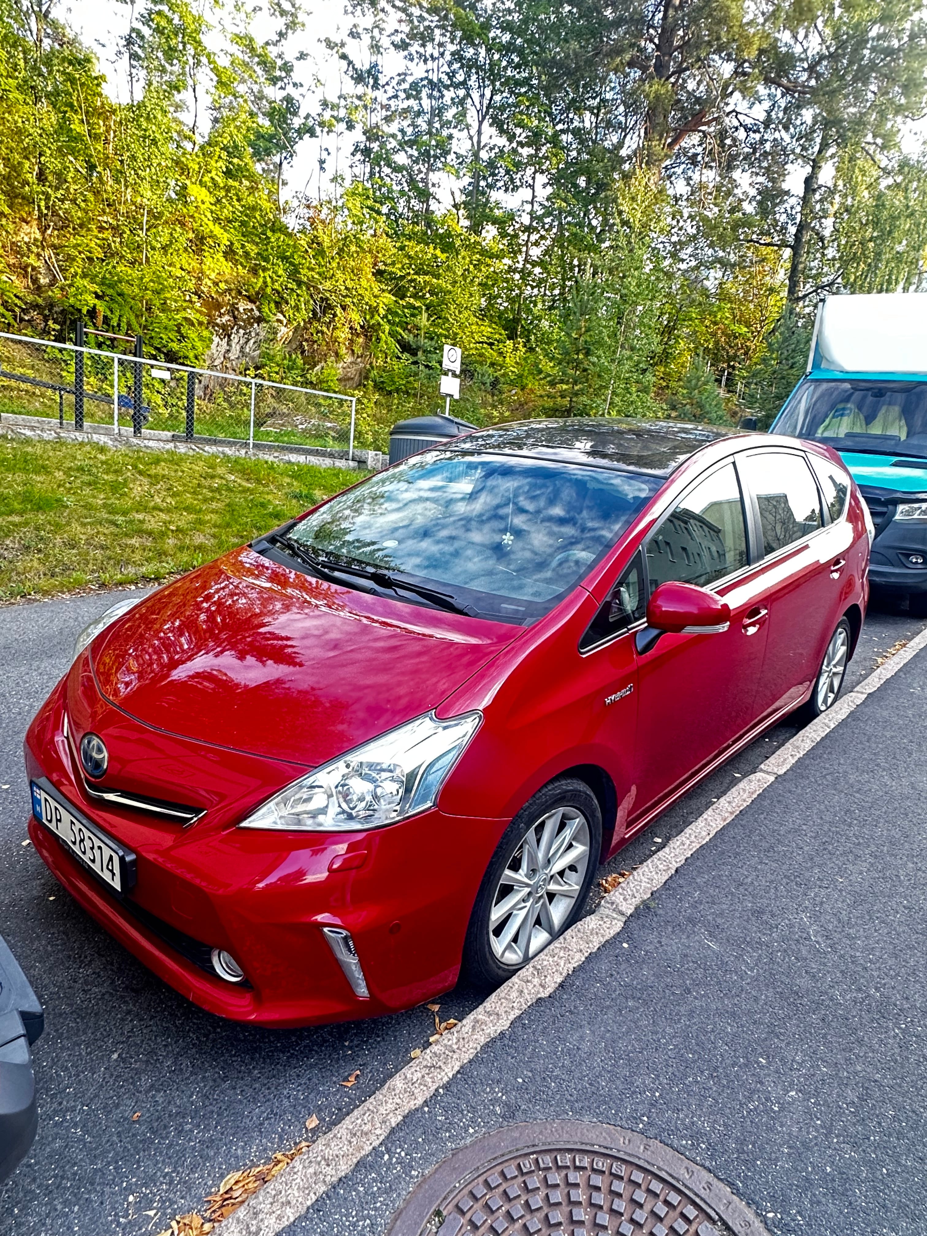 Toyota Prius +, 2014, Blyfri 95 / Elektrisk (hybrid), automatisk, 7 seter