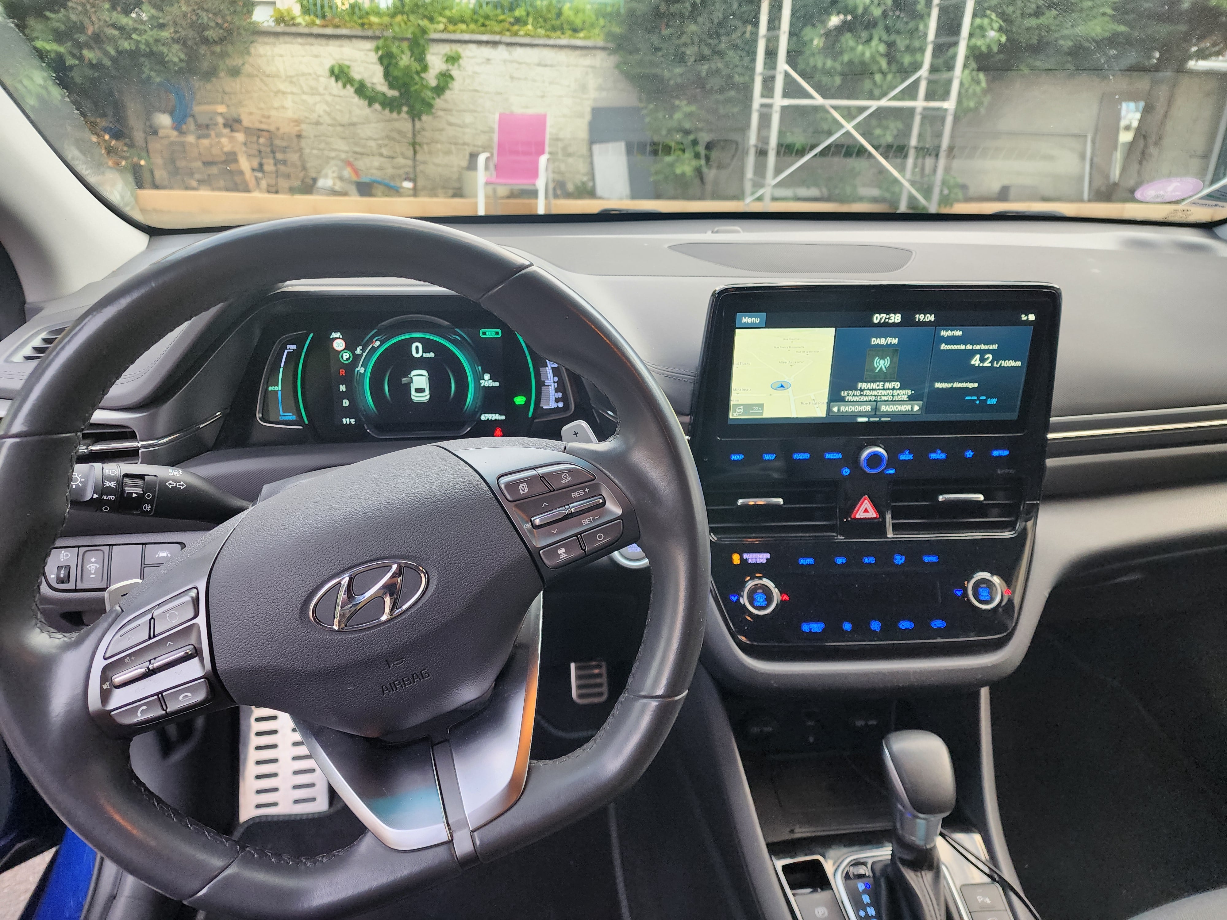 Hyundai Ioniq avec Dashcam