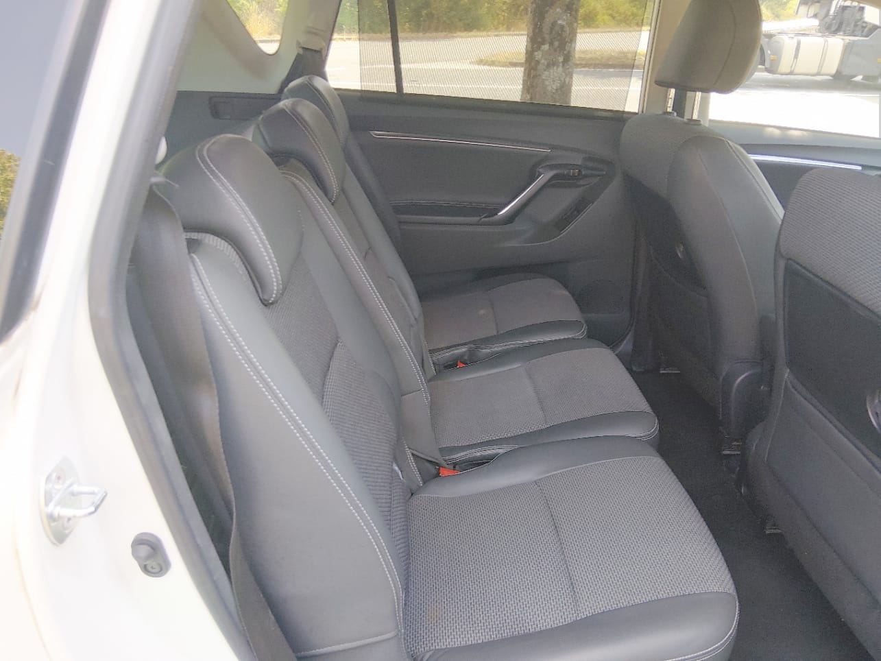 Toyota Verso Monospace 5 places boîte automatique