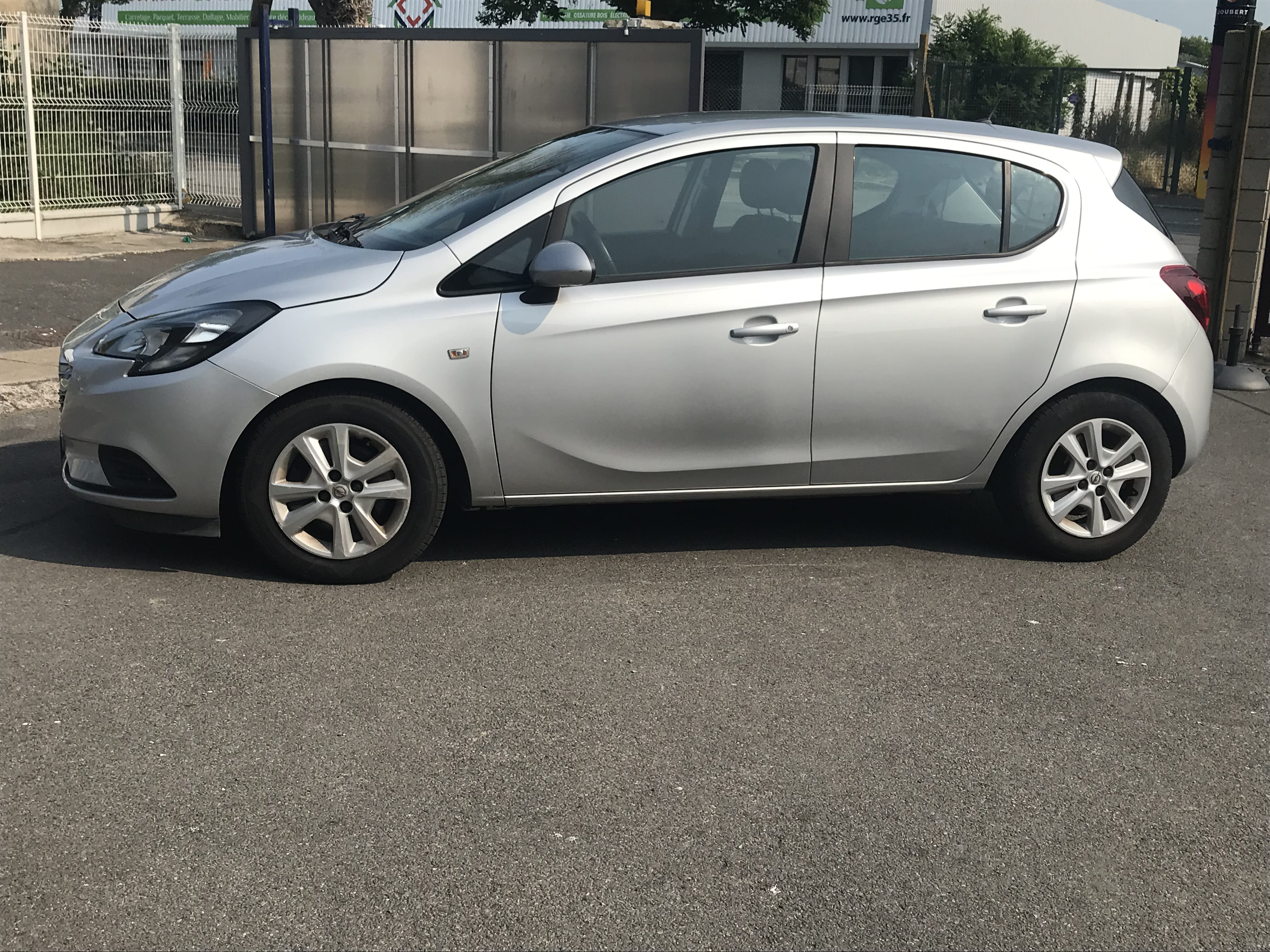 Opel Corsa avec Climatisation