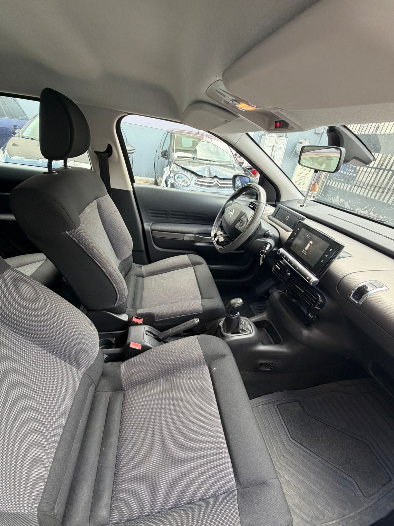 Citroen C4 Cactus avec GPS
