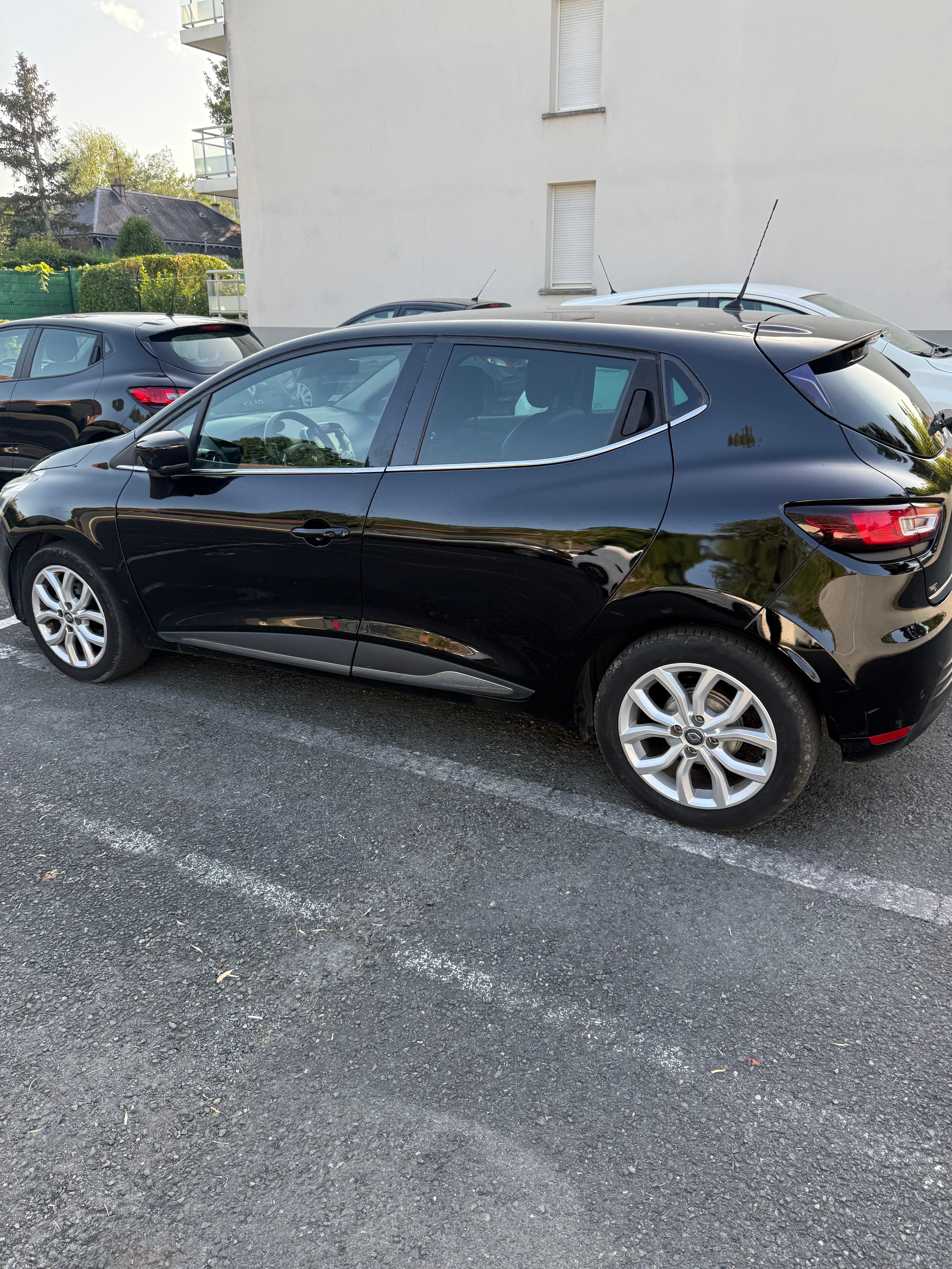 Renault Clio avec Climatisation