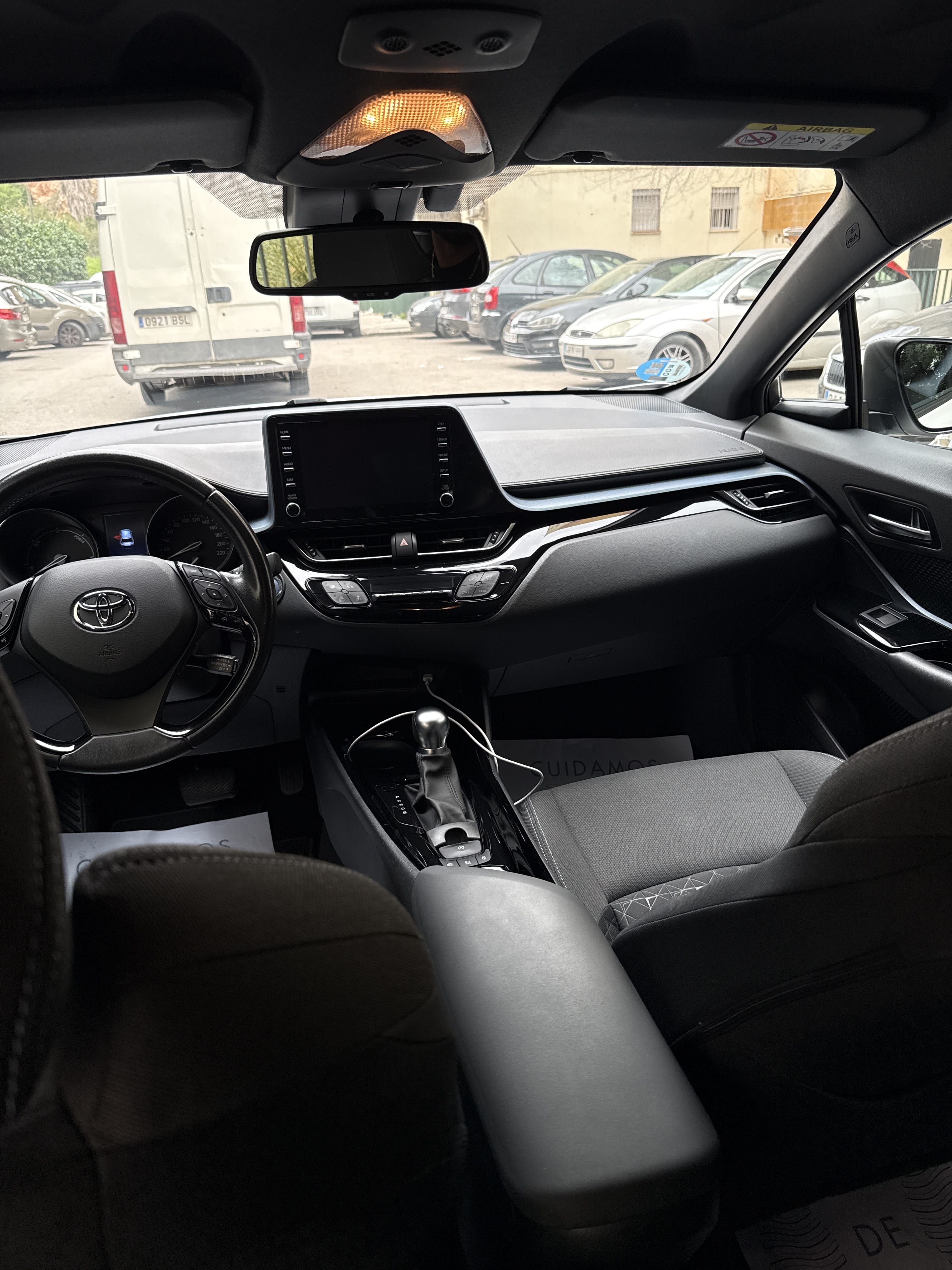 Toyota C-HR Hybrid 1.8 advance avec Dashcam