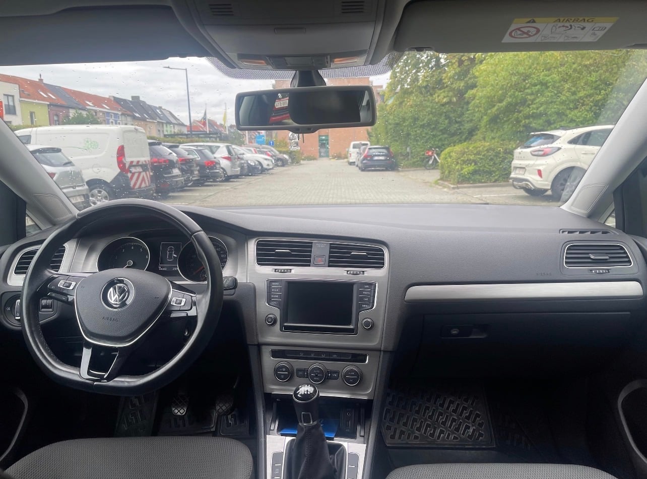 Volkswagen Golf TSI met Autostoel baby