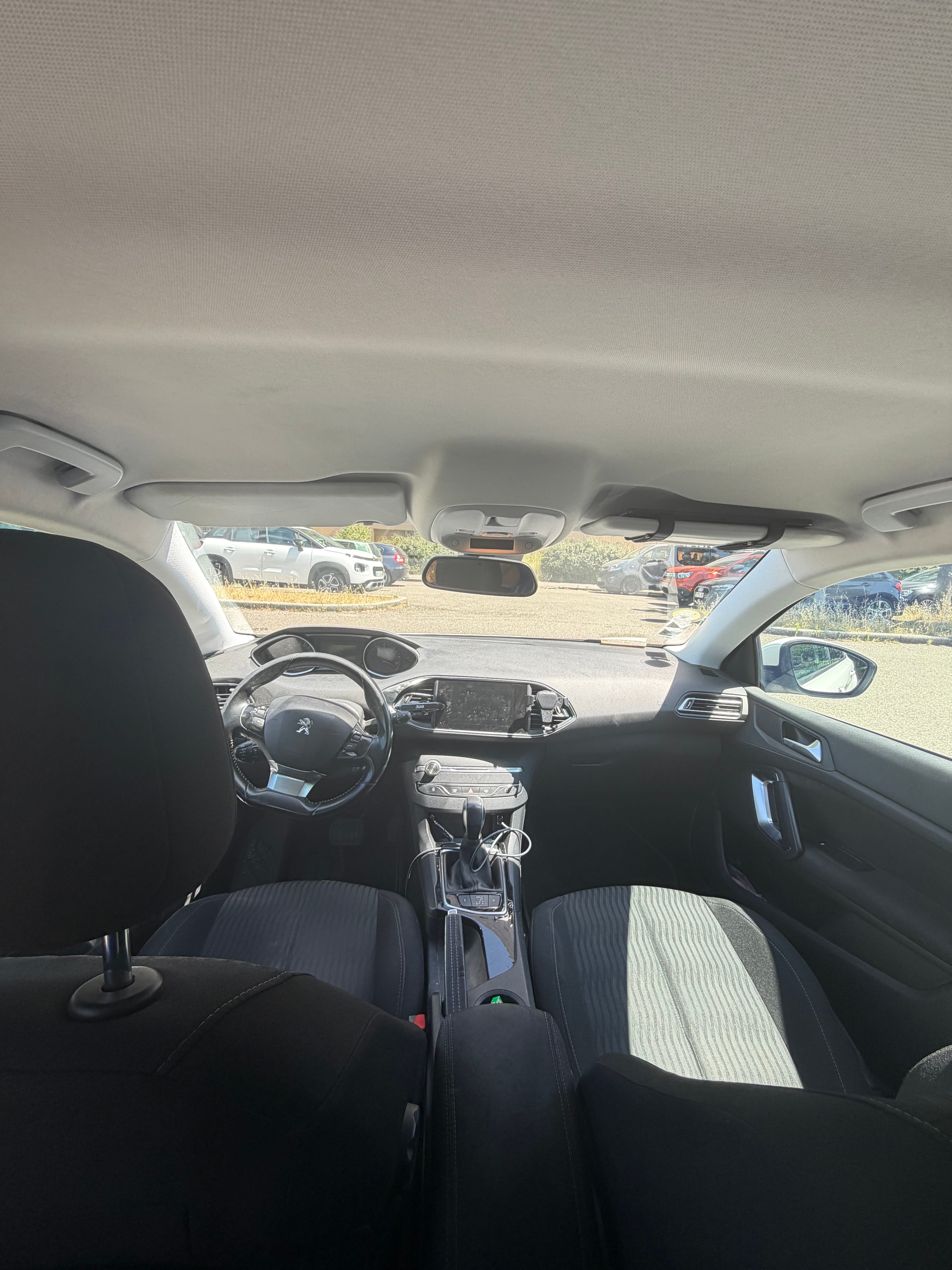 Peugeot 308 avec GPS