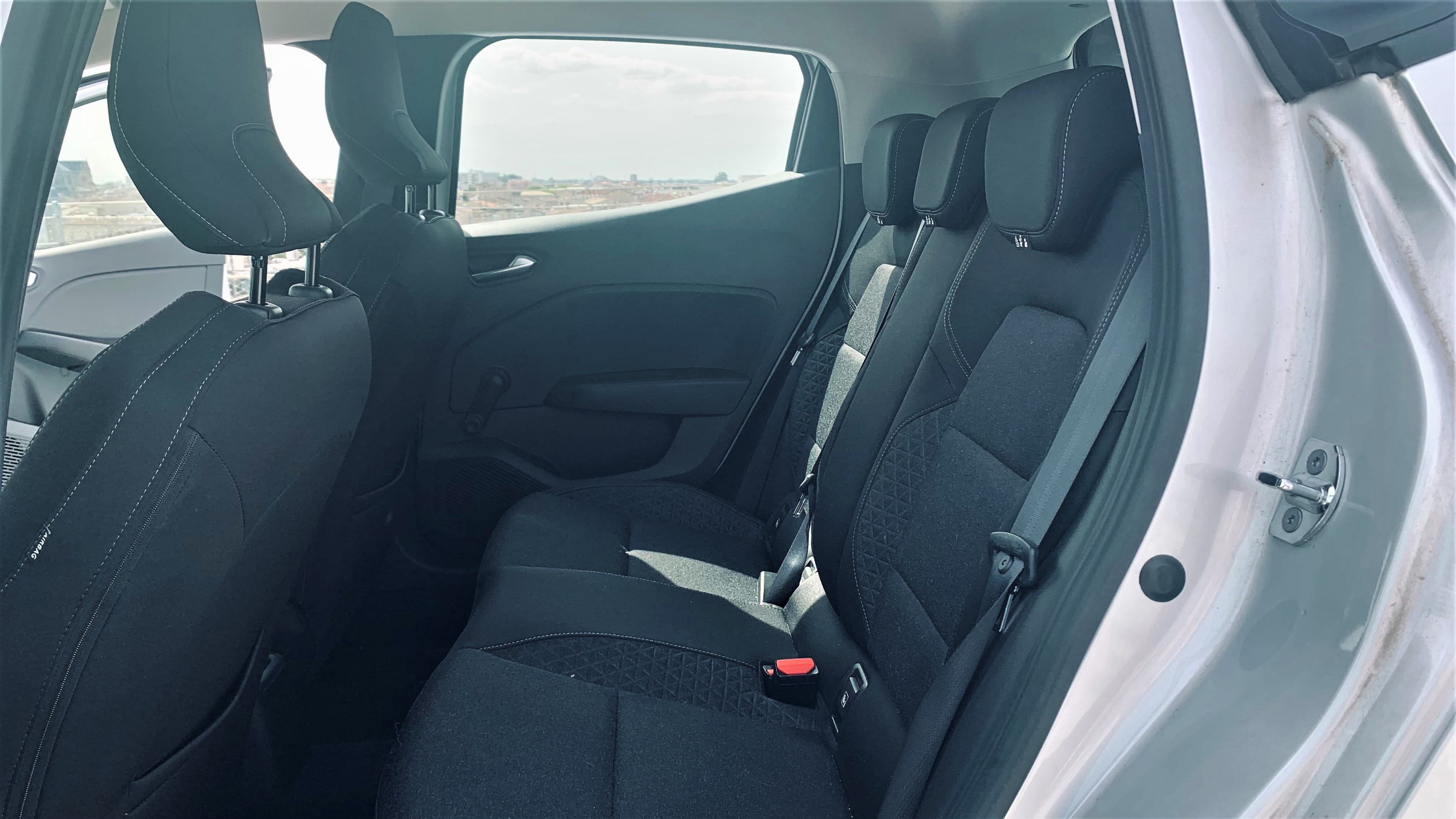 Renault Clio V Zen Climatisation 176 con Apple CarPlay