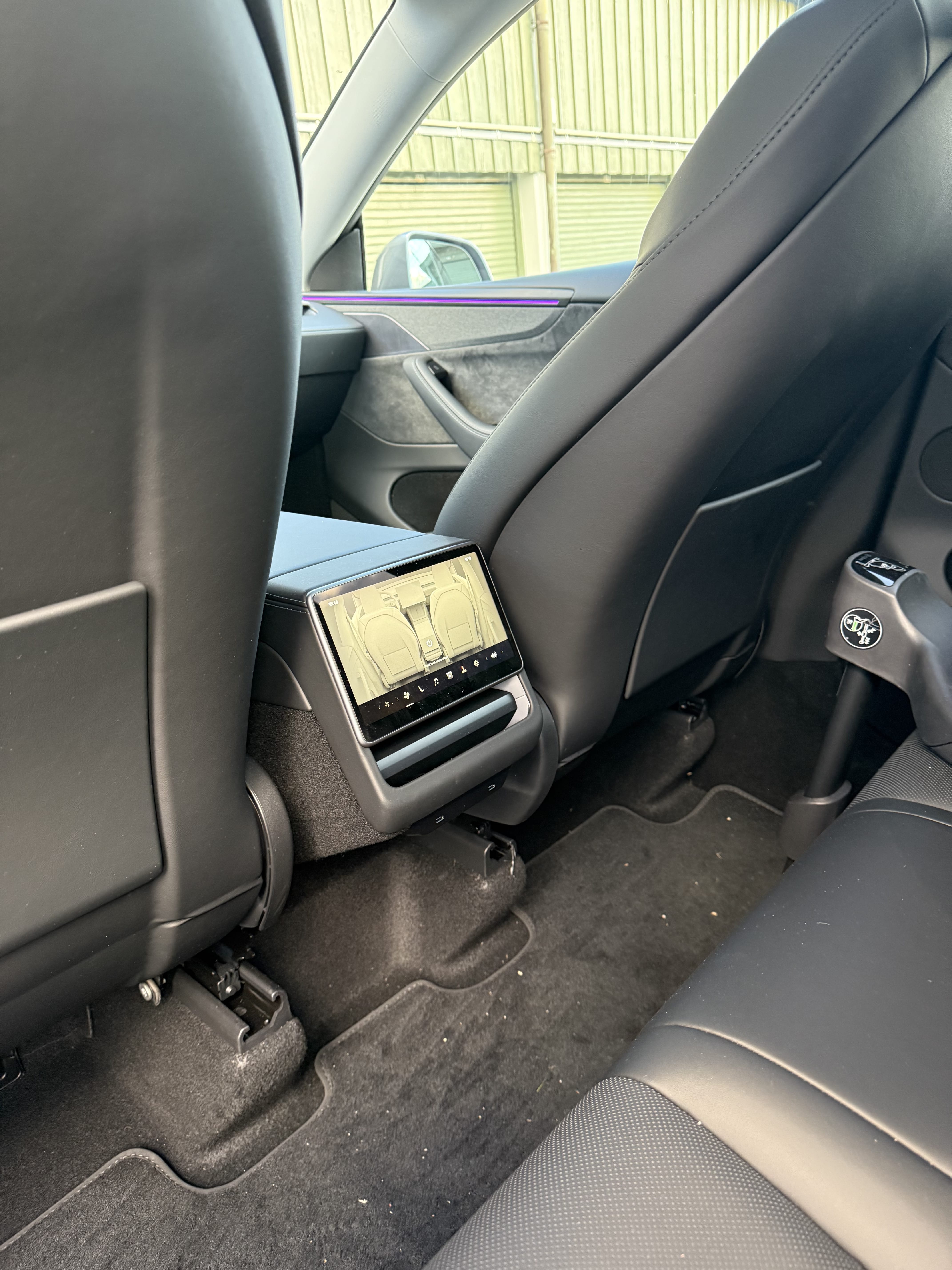 Tesla Model Y Long Range with Four-wheel drive