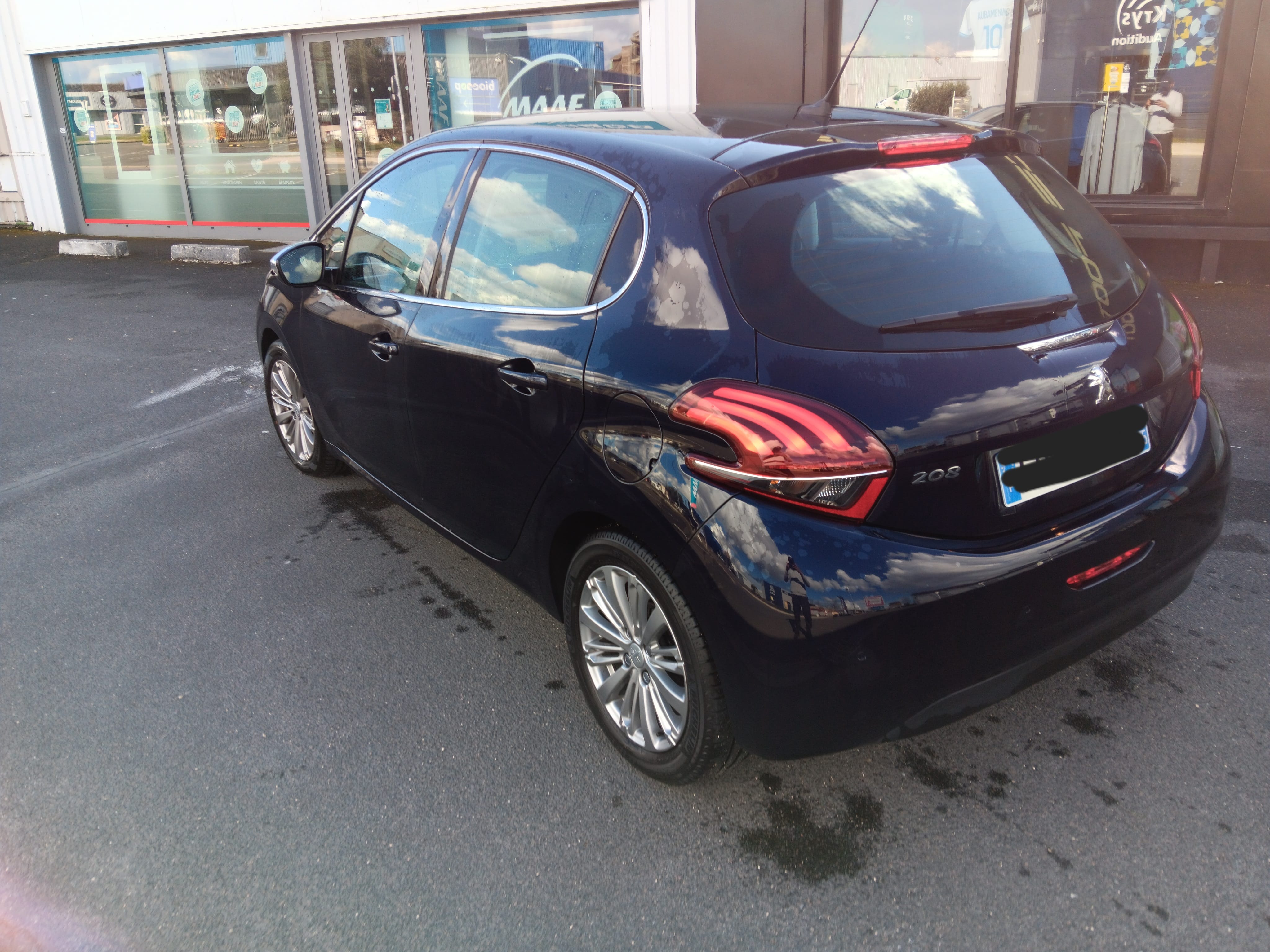 Peugeot 208 avec Régulateur de vitesse