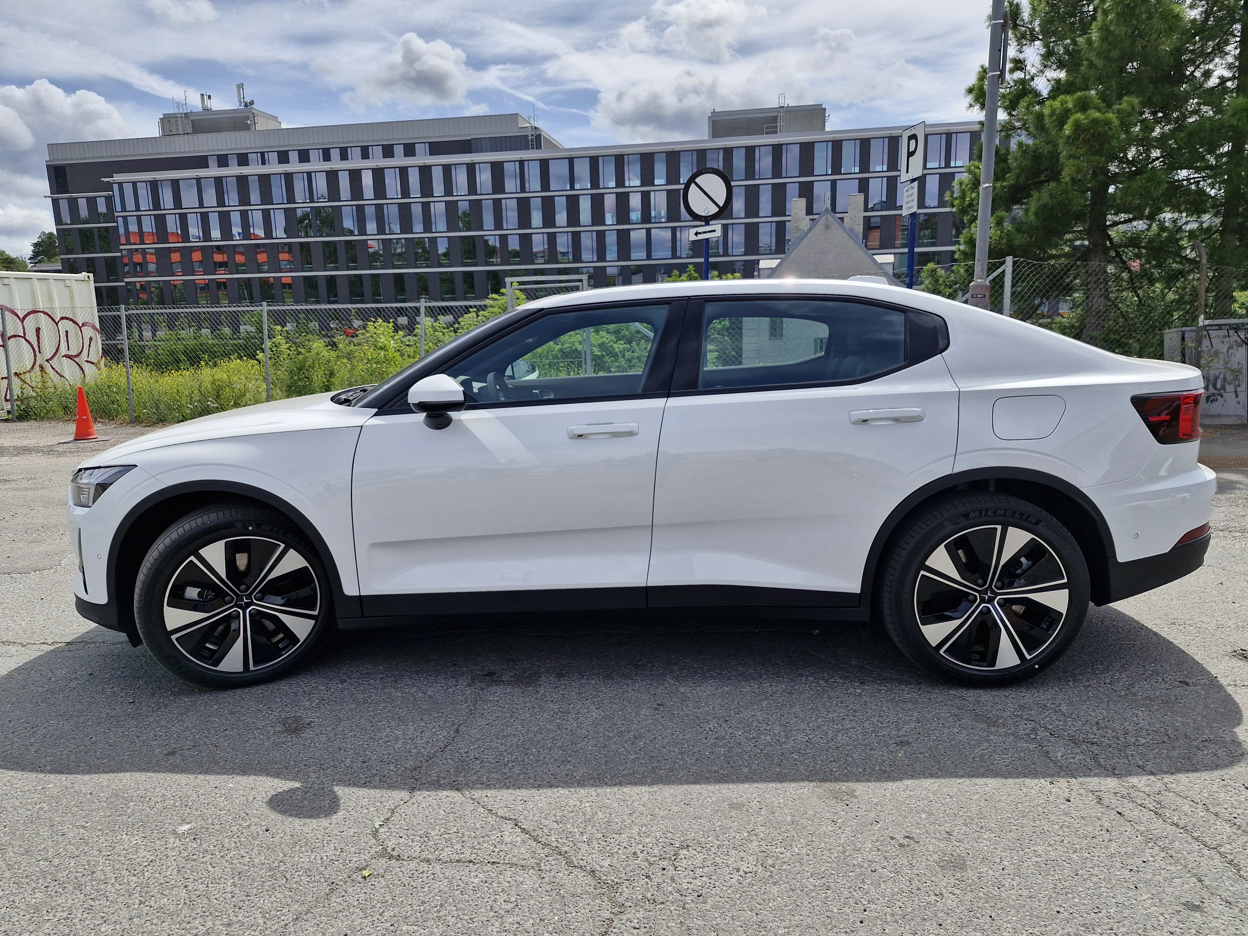 Polestar 2 Long Range Dual Motor med Aircondition