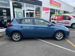 Toyota Auris Hybrid avec Régulateur de vitesse