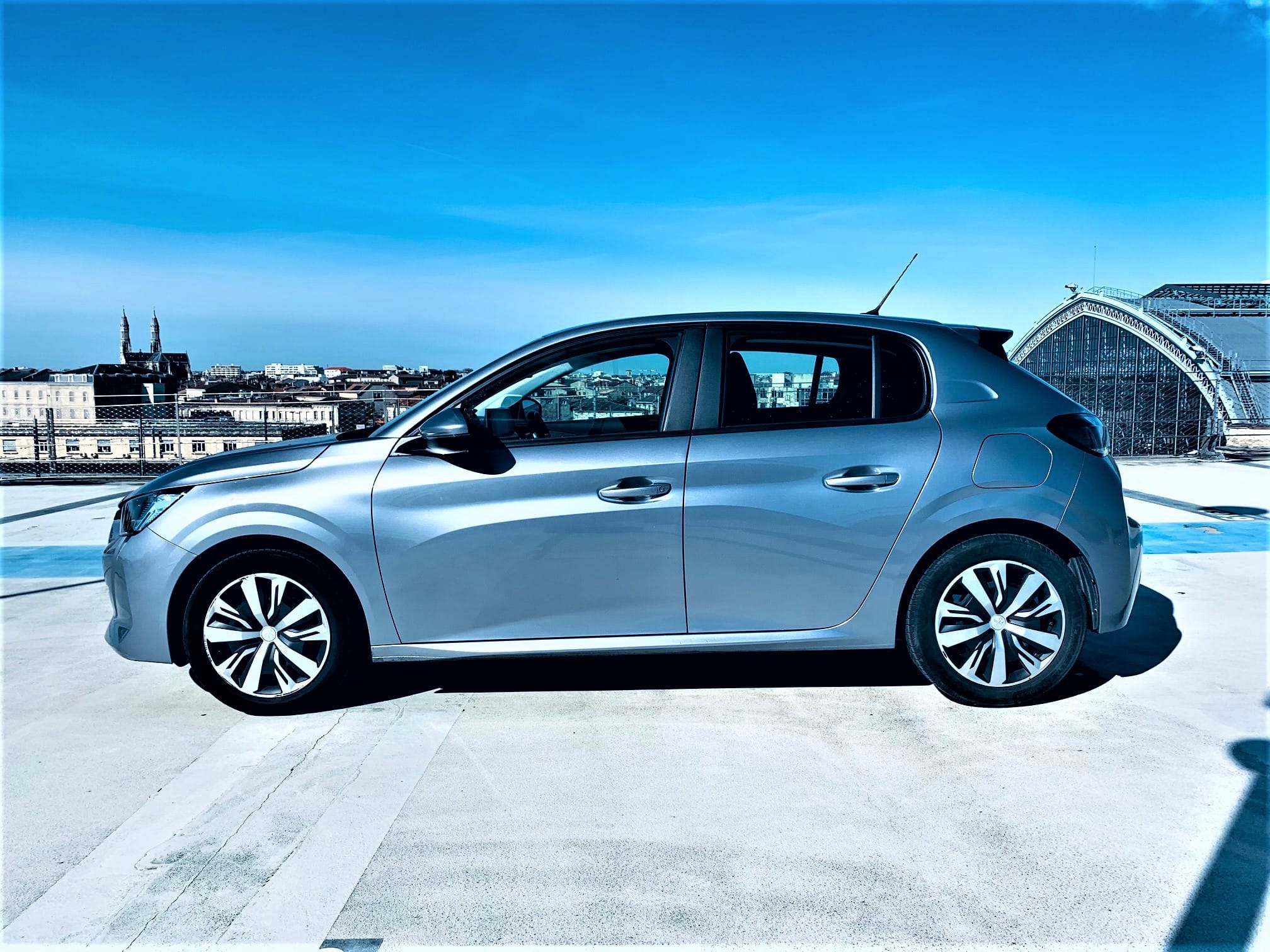 Peugeot 208 II Active 5 portes clim 475 avec Climatisation