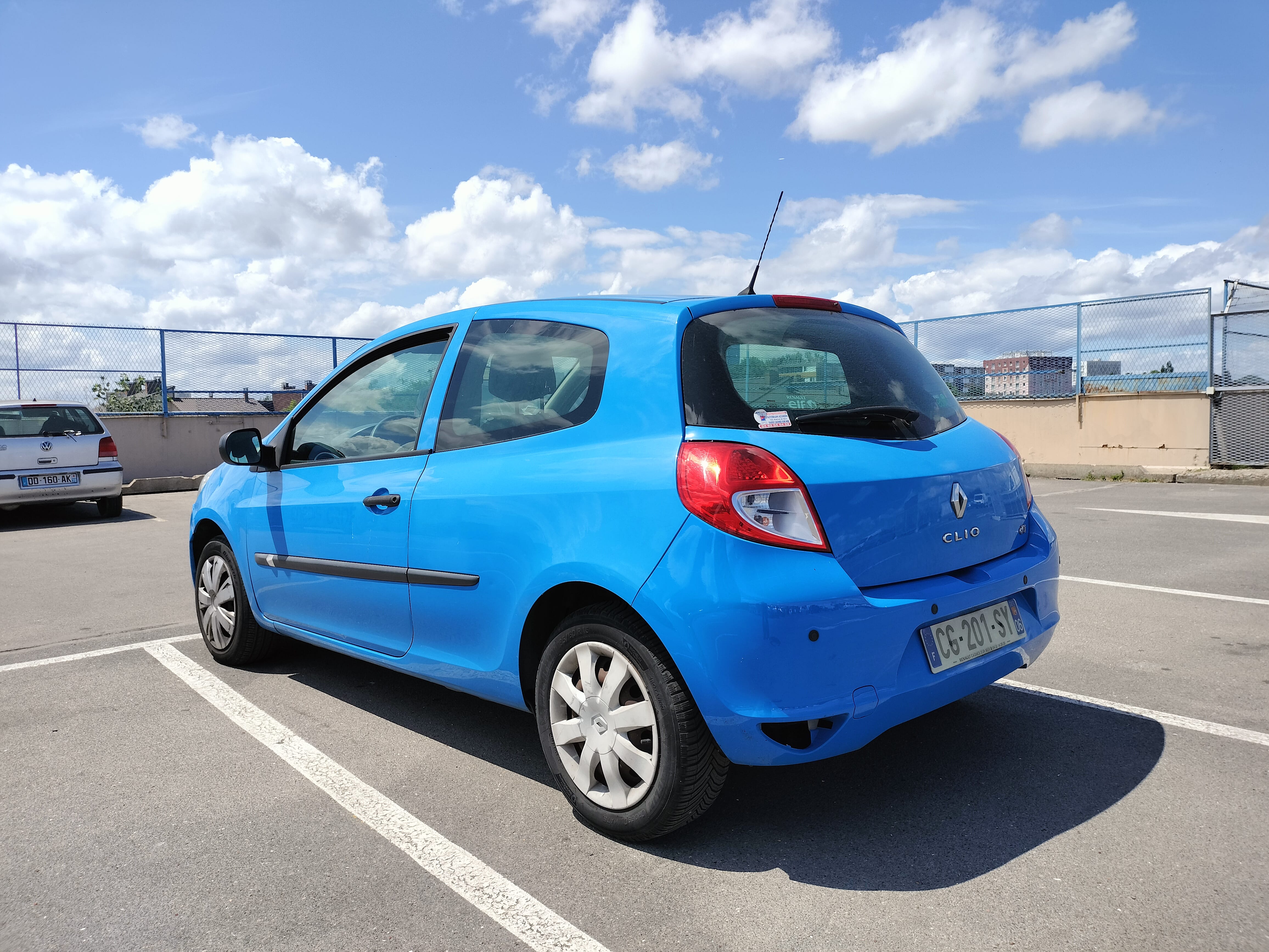 Renault Clio III SOCIETE 1.5 DCI 75CH AIR avec Régulateur de vitesse